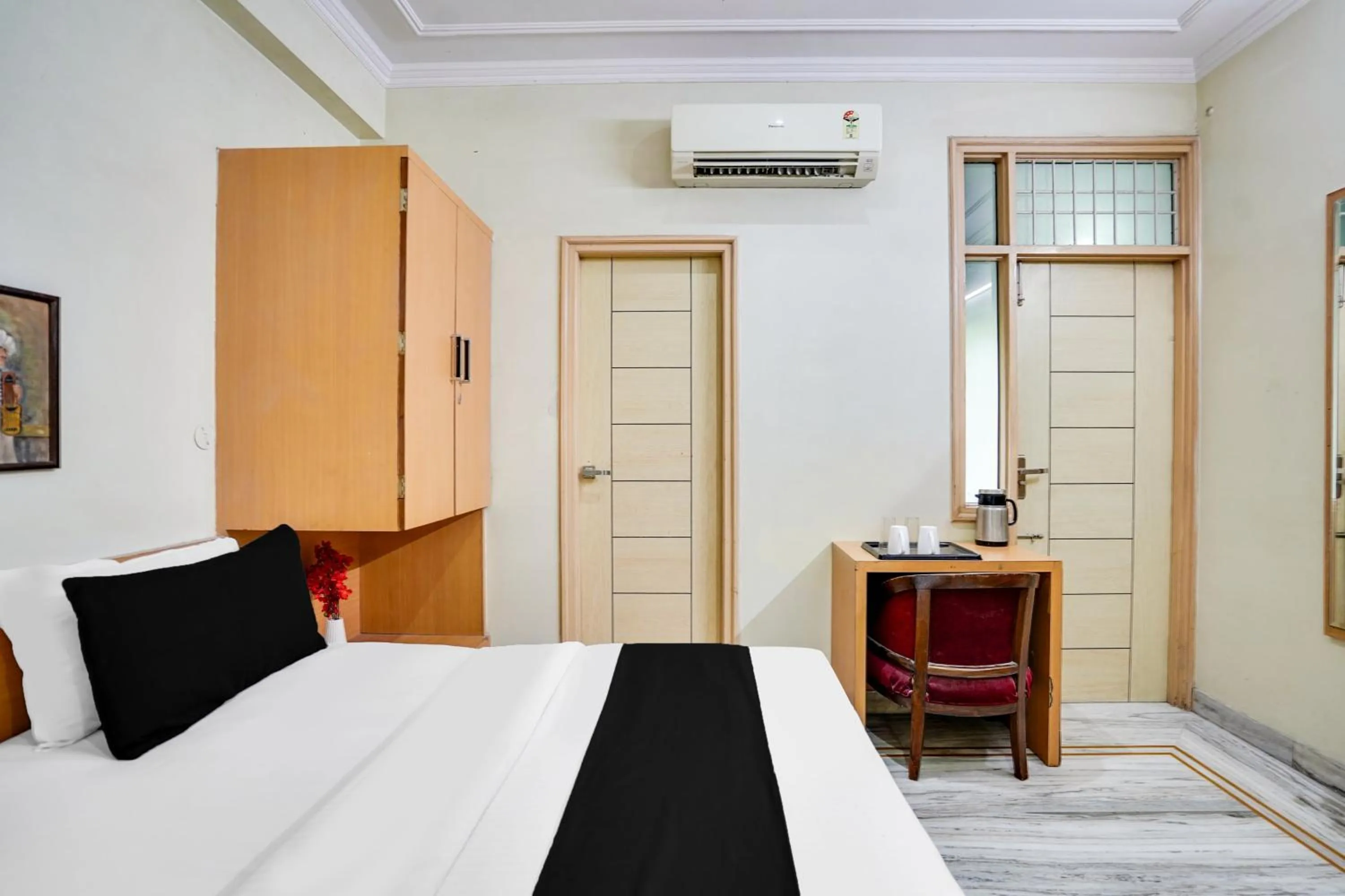 Bedroom, Bed in Super Townhouse Durgapura formerly Gumaan Heritage