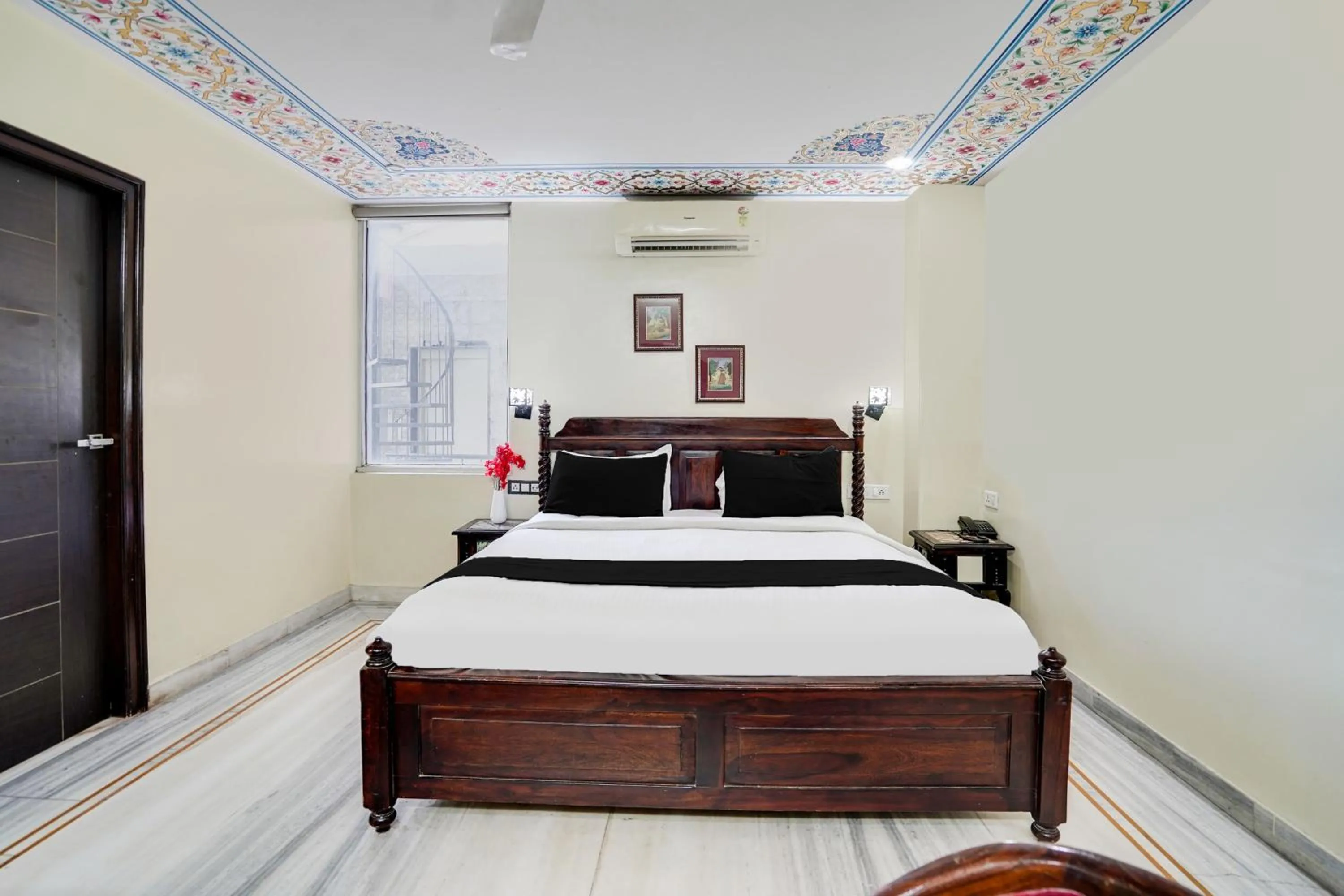 Bedroom, Bed in Super Townhouse Durgapura formerly Gumaan Heritage
