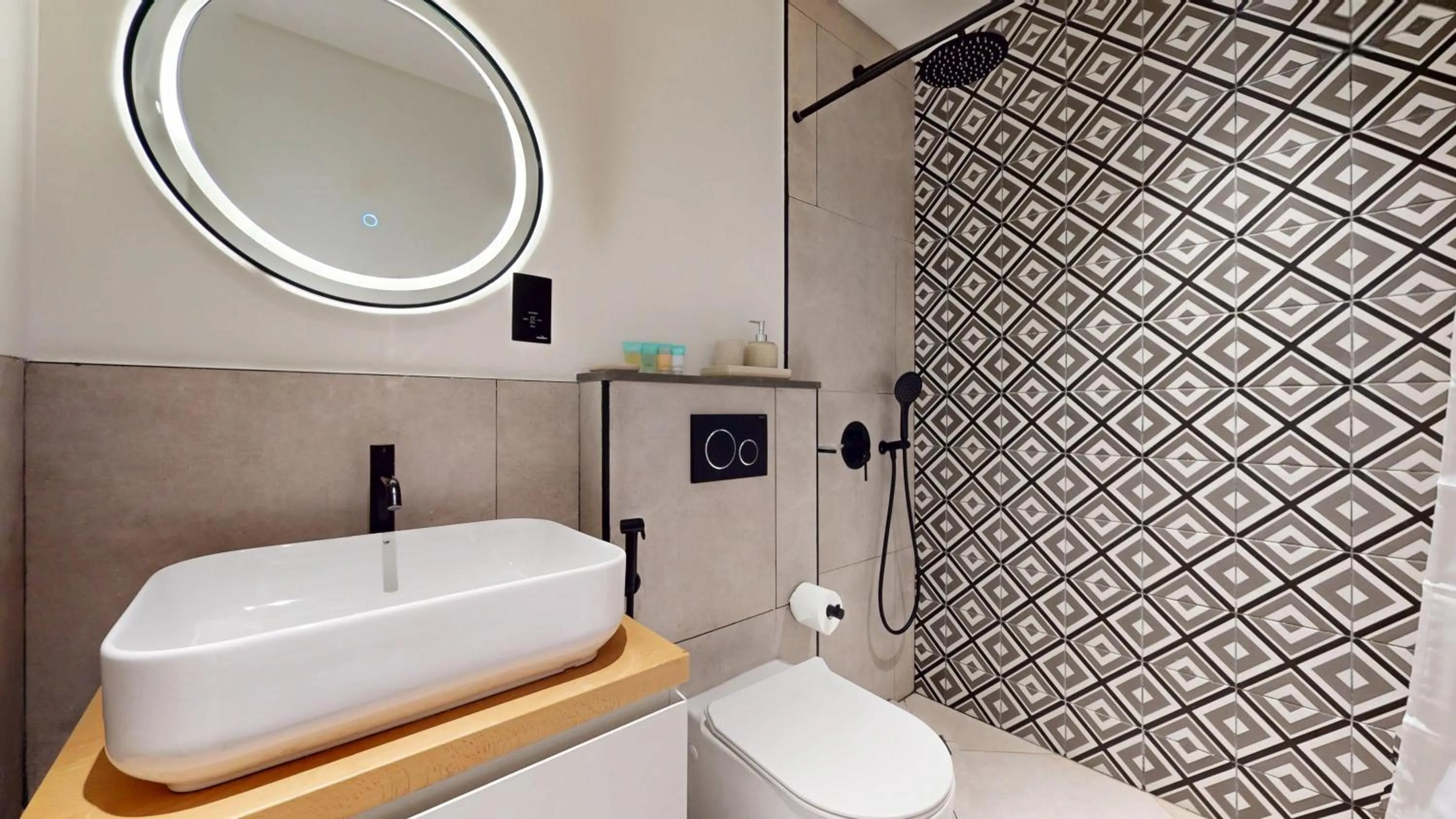 Shower in The Community Jumeirah Village