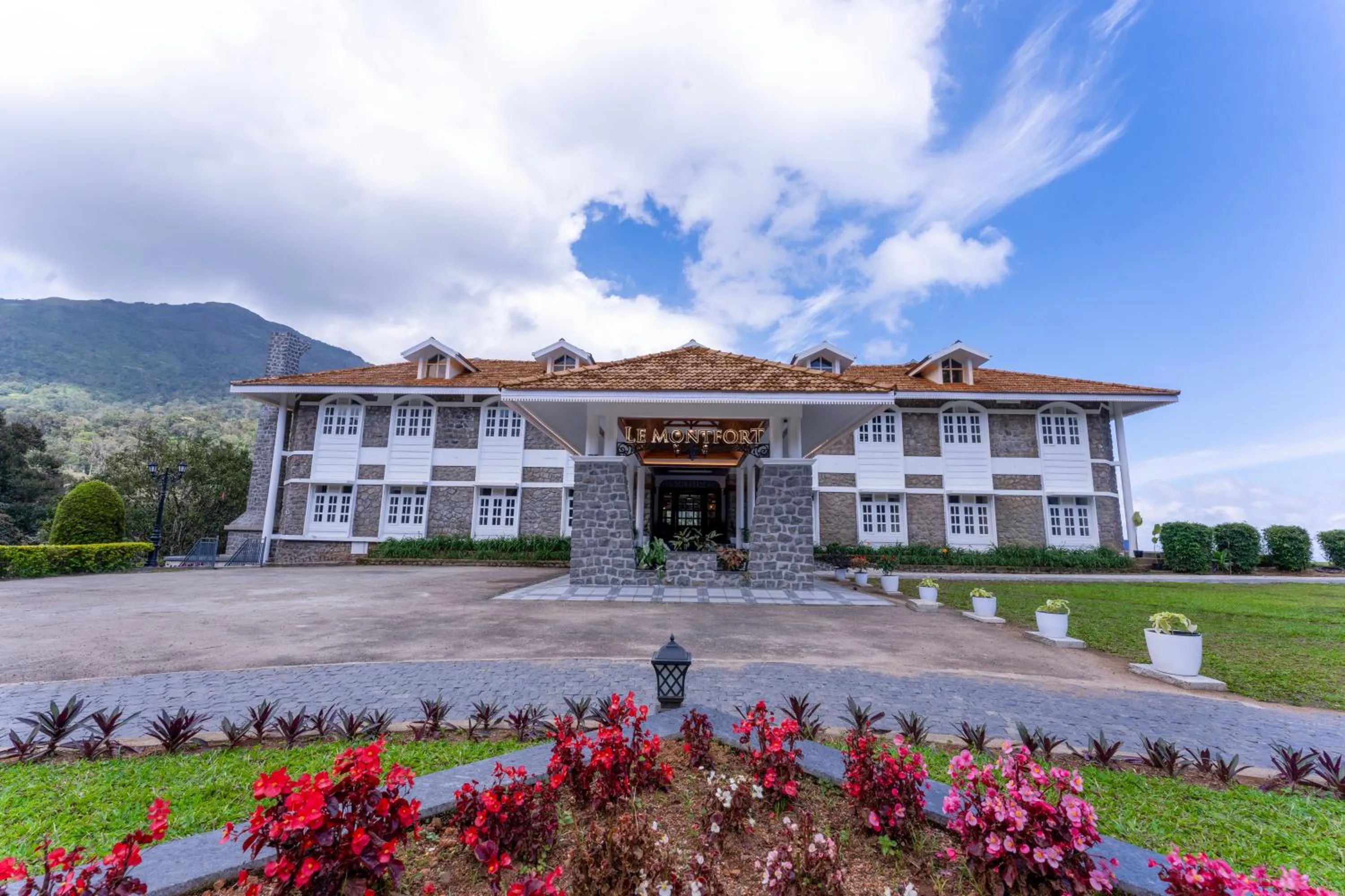 Property building in Le Montfort Resort