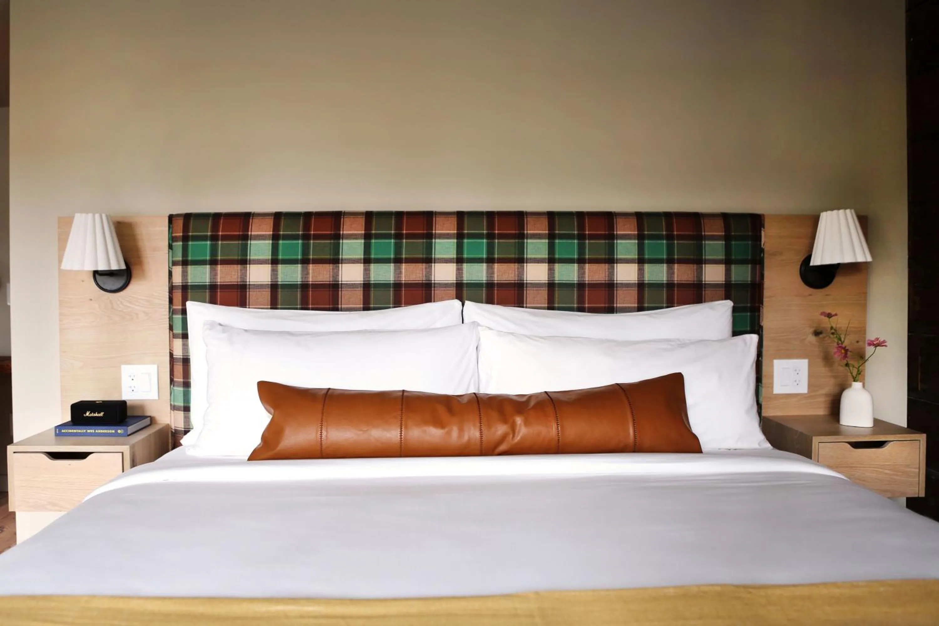 Bed in KIngston Carriage House