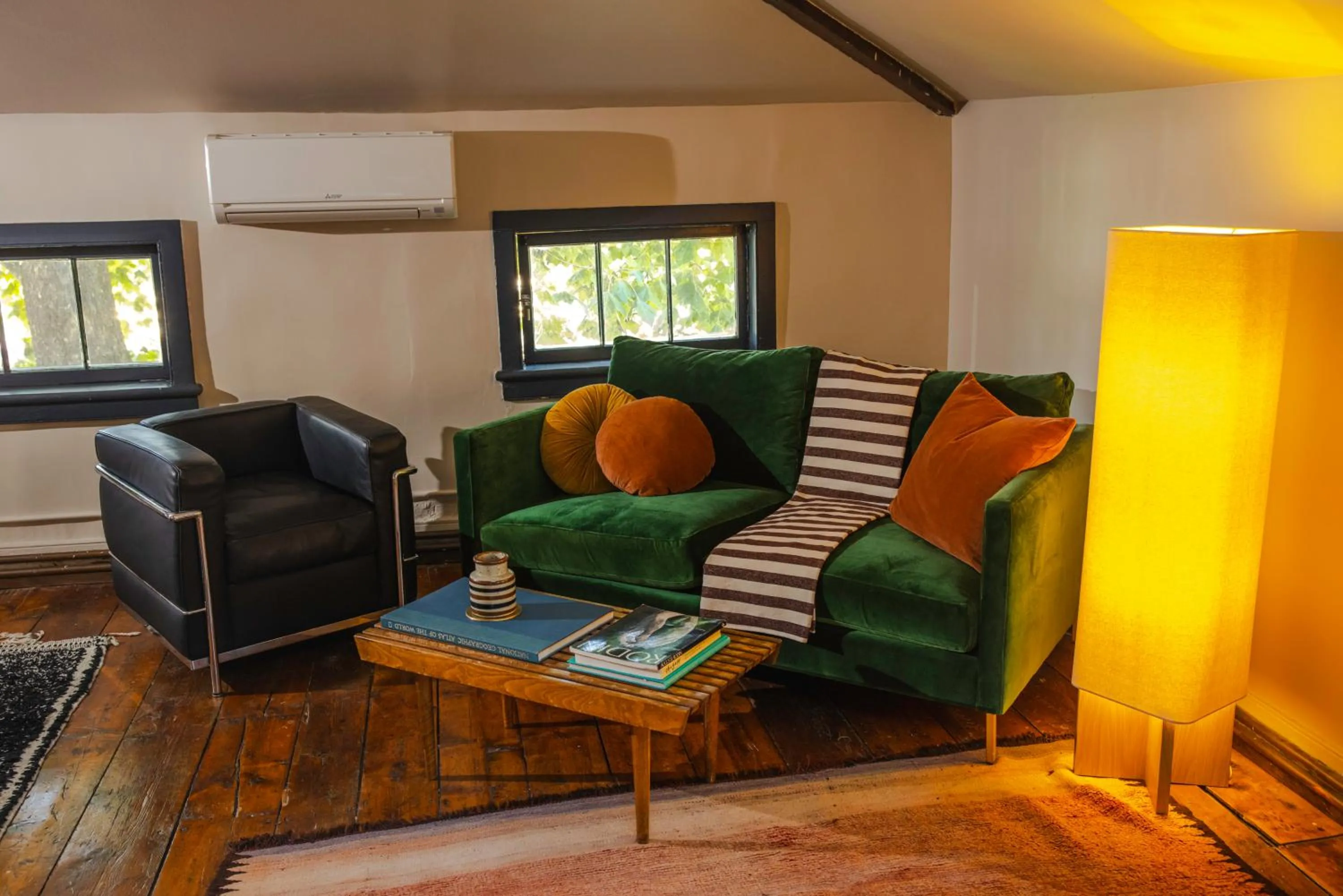 Seating area in KIngston Carriage House