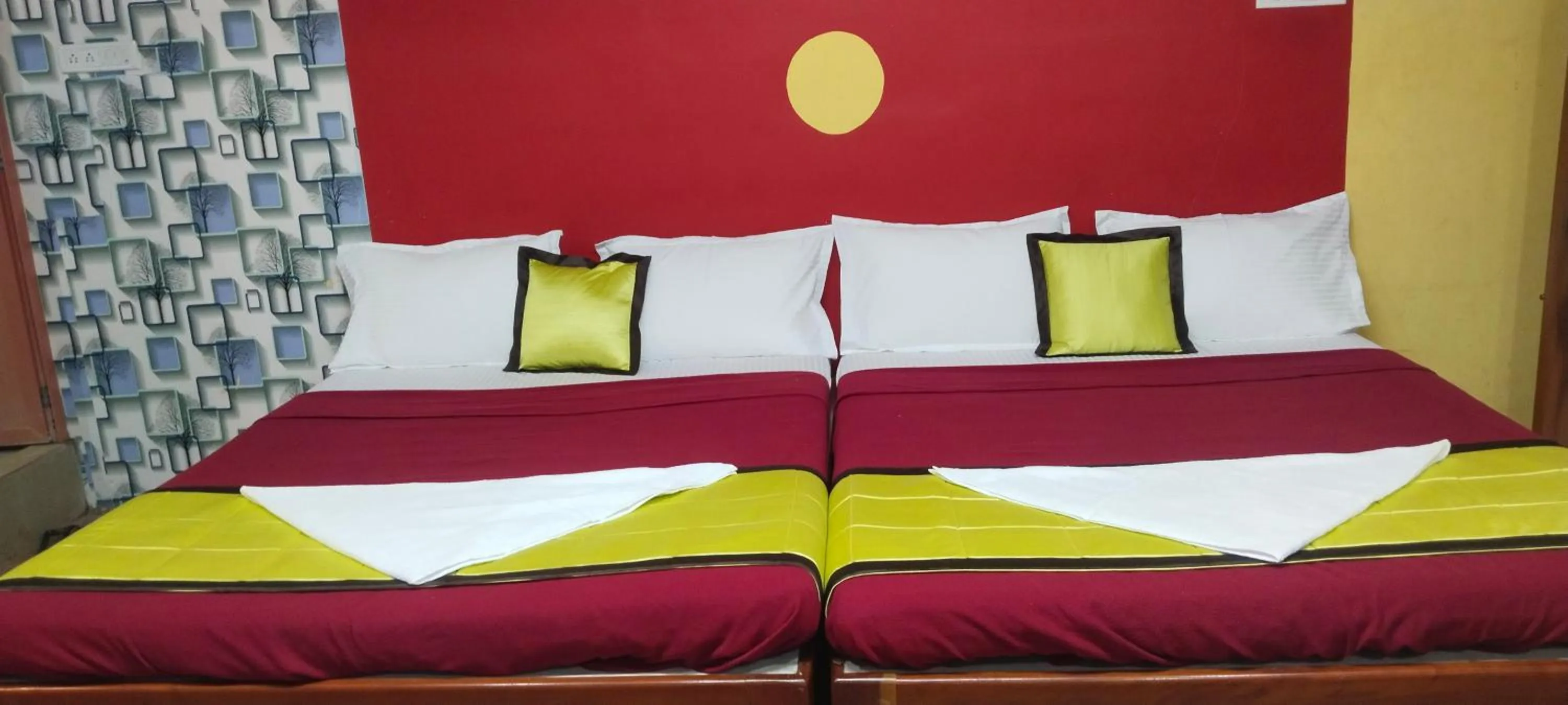 Bed in yelagiri residency