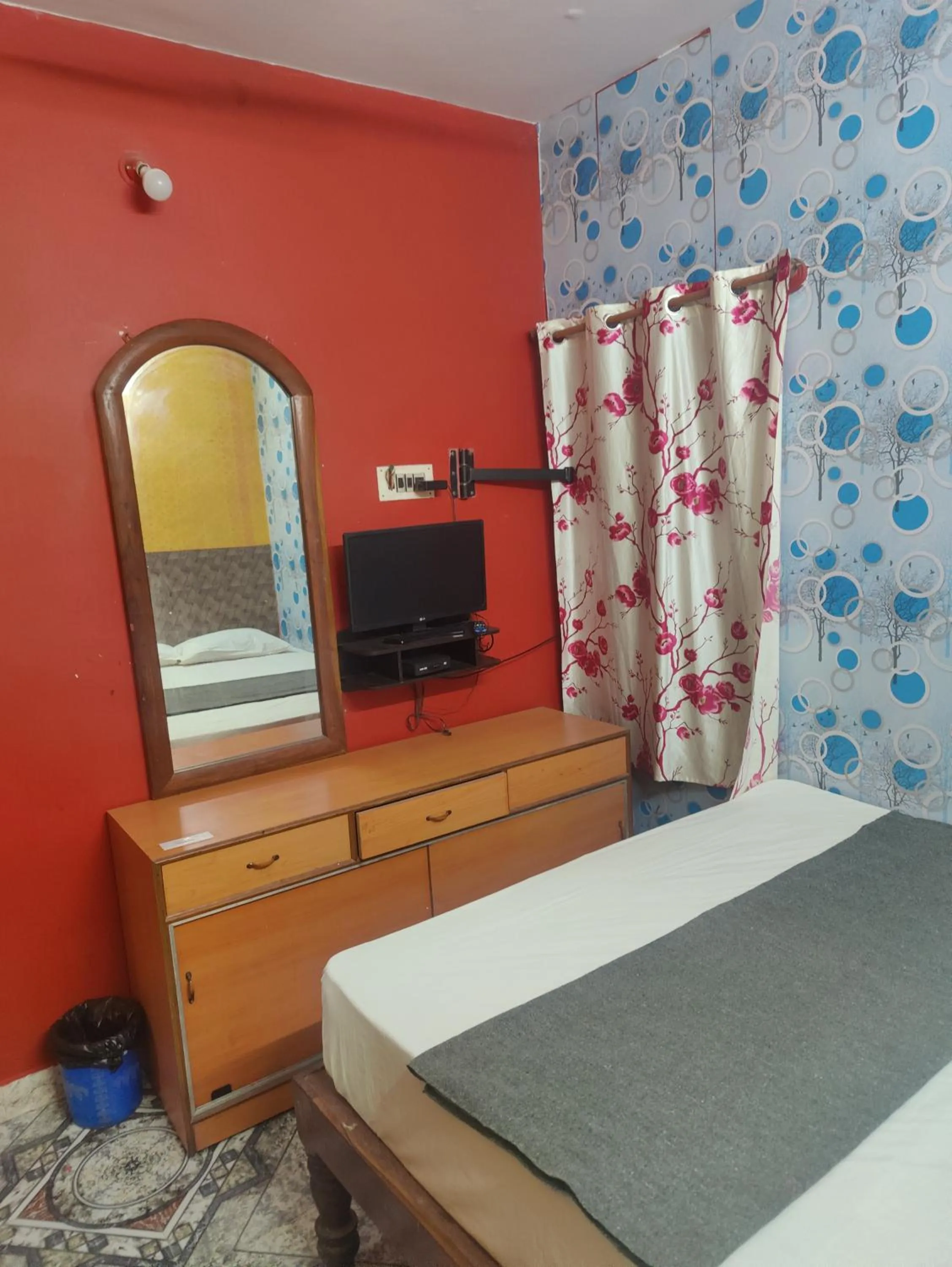 Bed in yelagiri residency