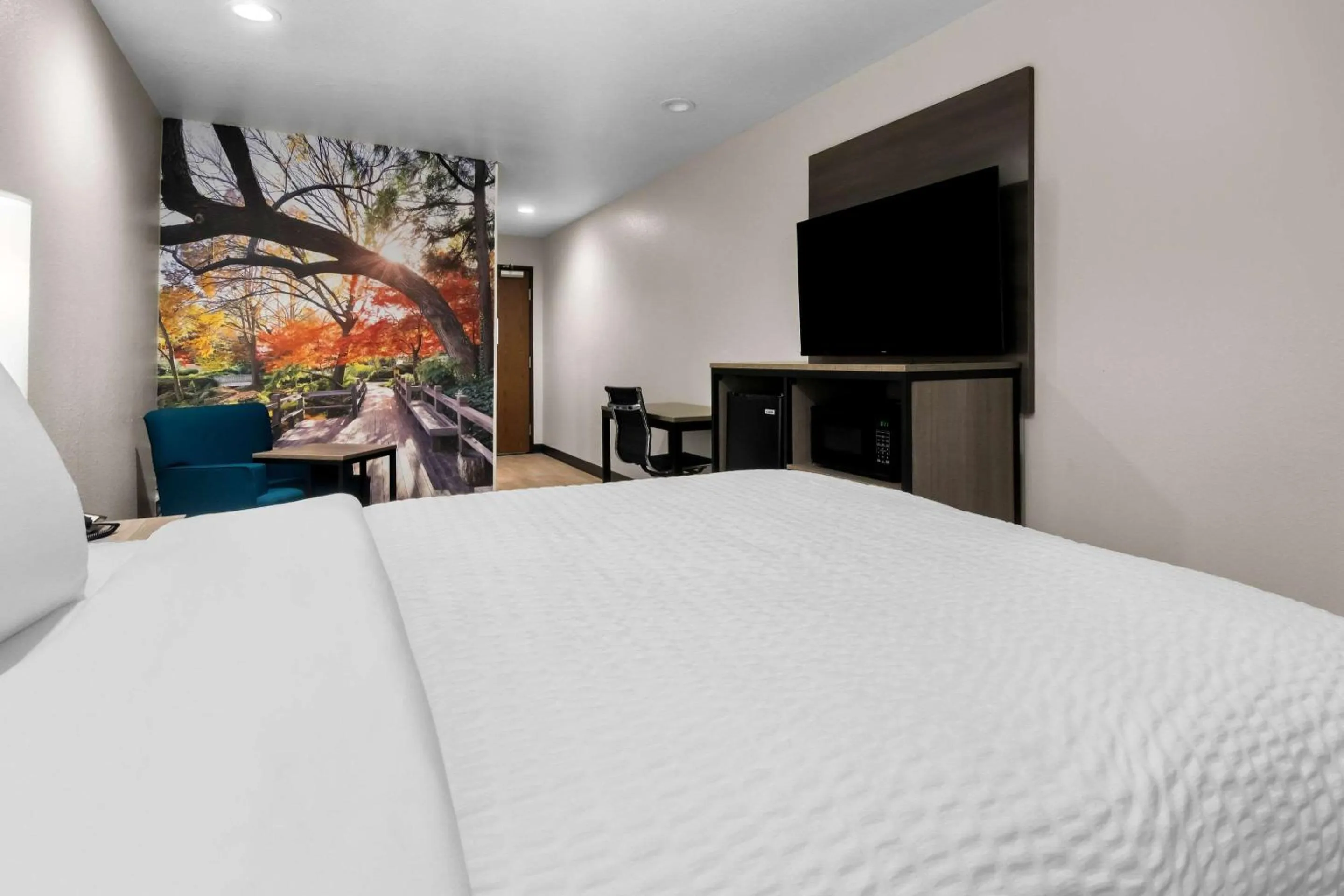 Bedroom, Bed in Clarion Pointe