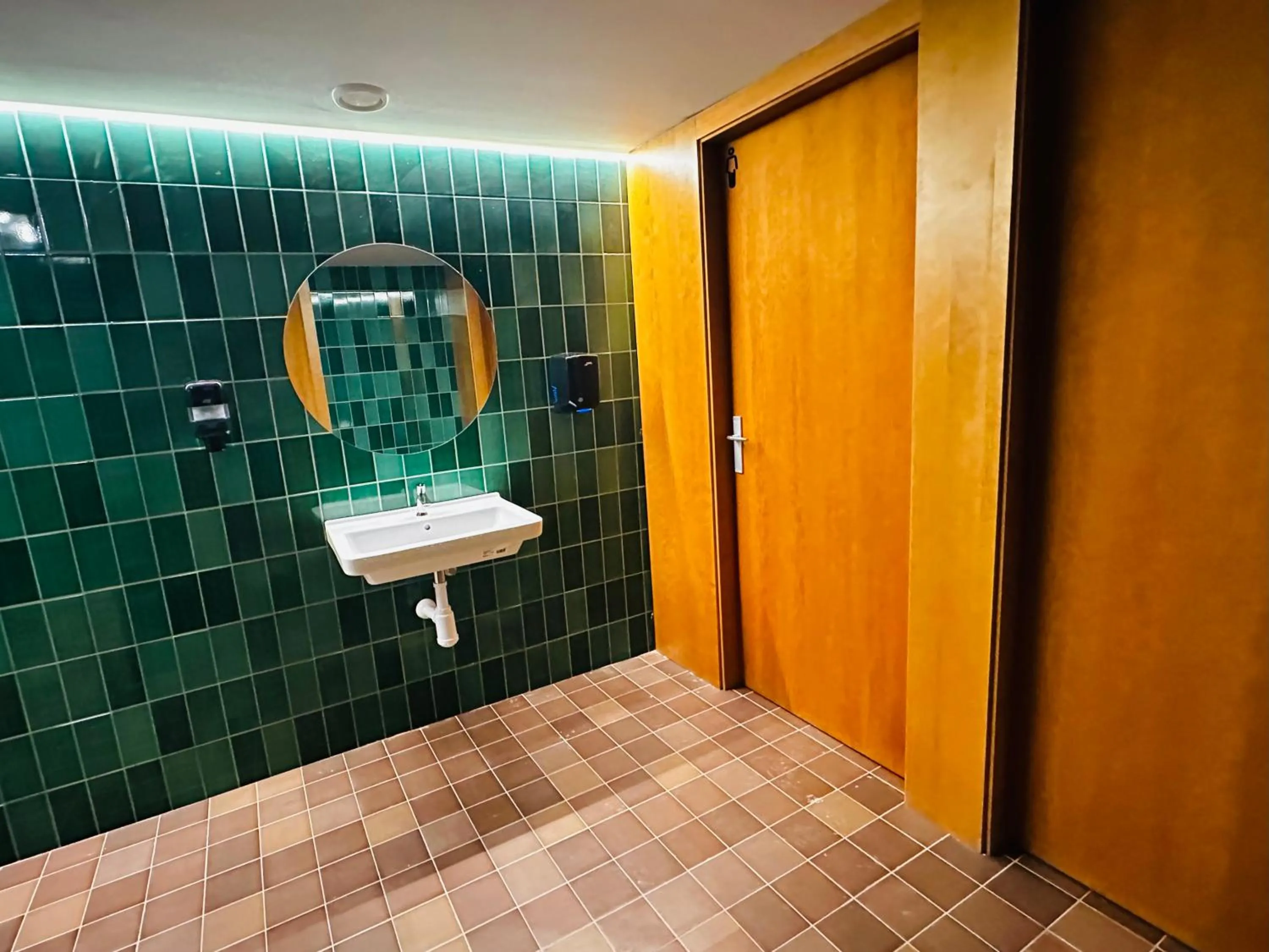 Bathroom in Hotel SunClub CalaVinya - Adults Recommended