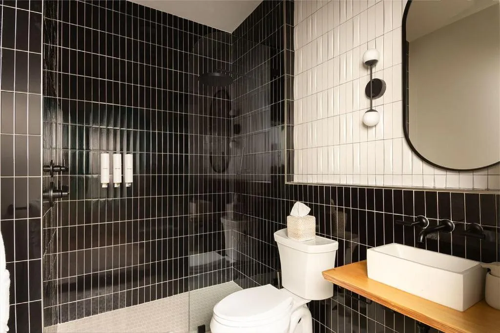 Toilet in Onera Fredericksburg