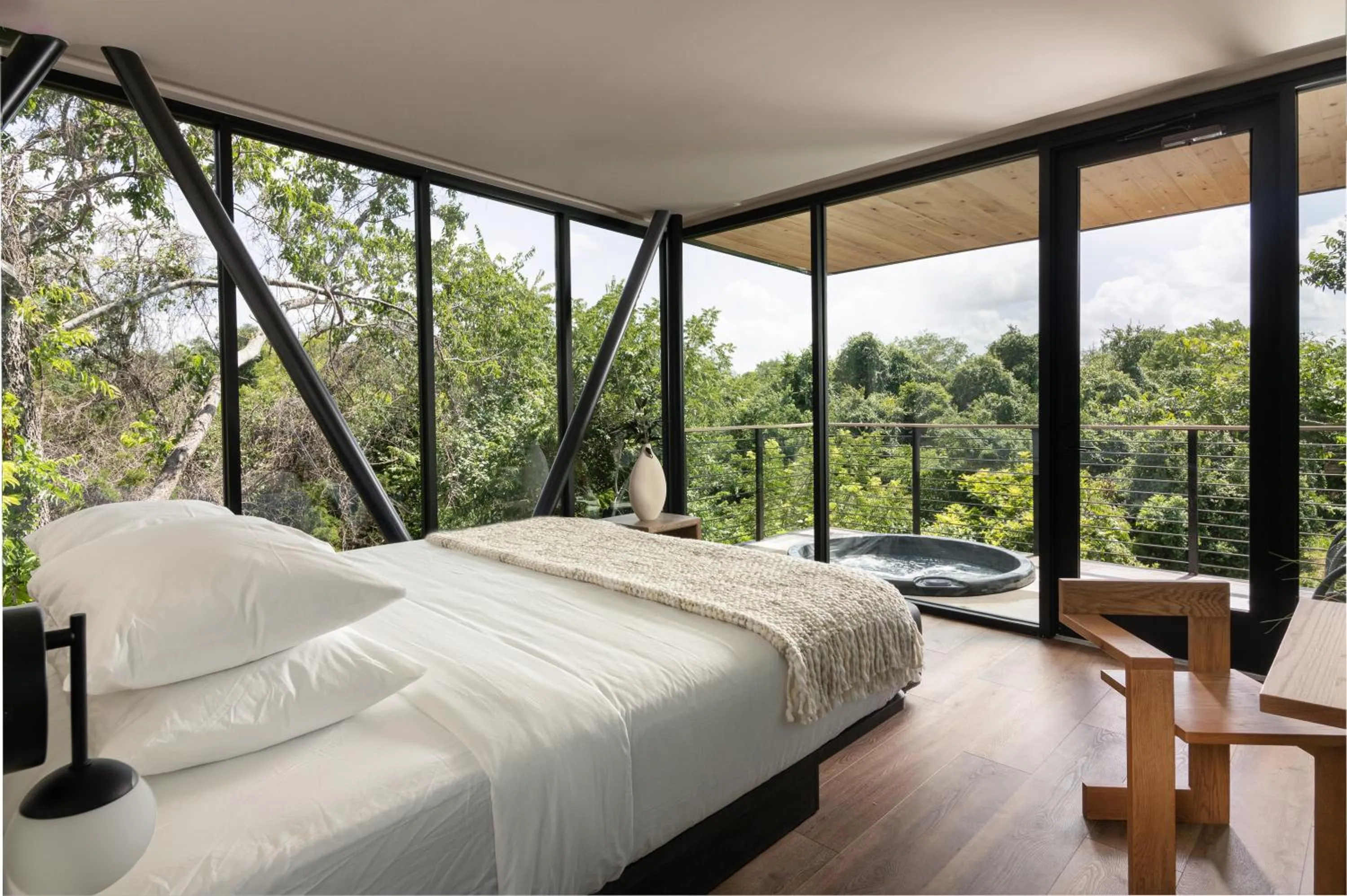 Bed in Onera Fredericksburg