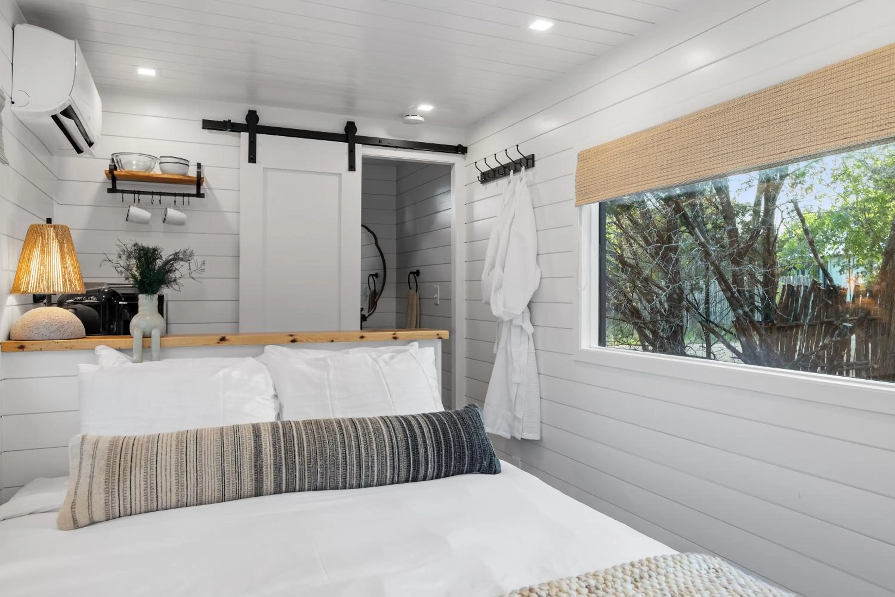 Bed in Onera Fredericksburg