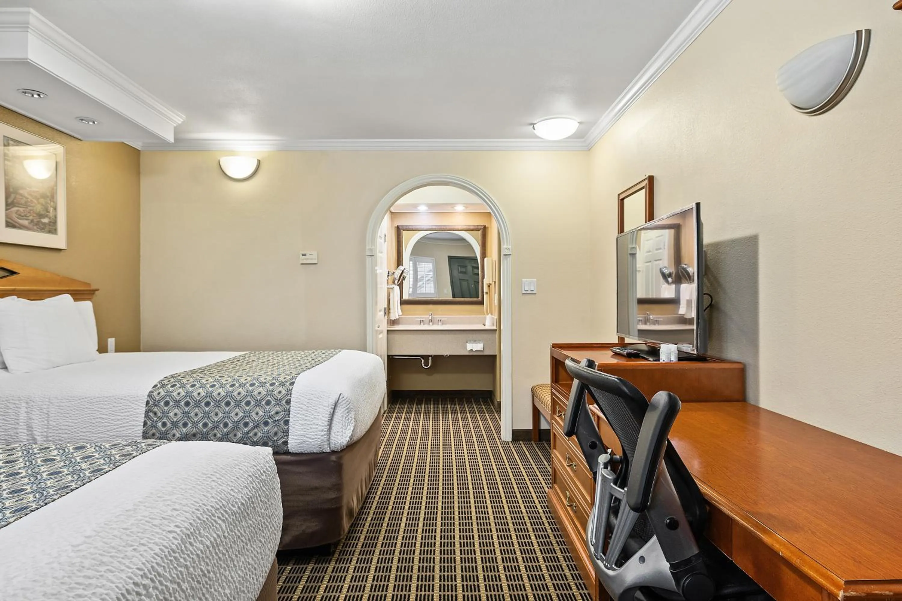 Bed in Alexis Park San Francisco