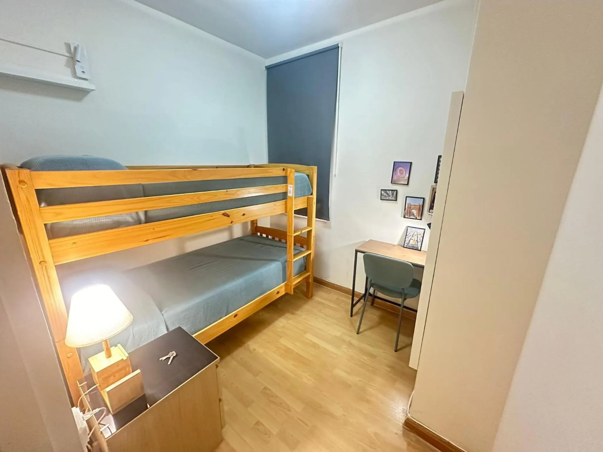 Bed in Habitaciones Paris