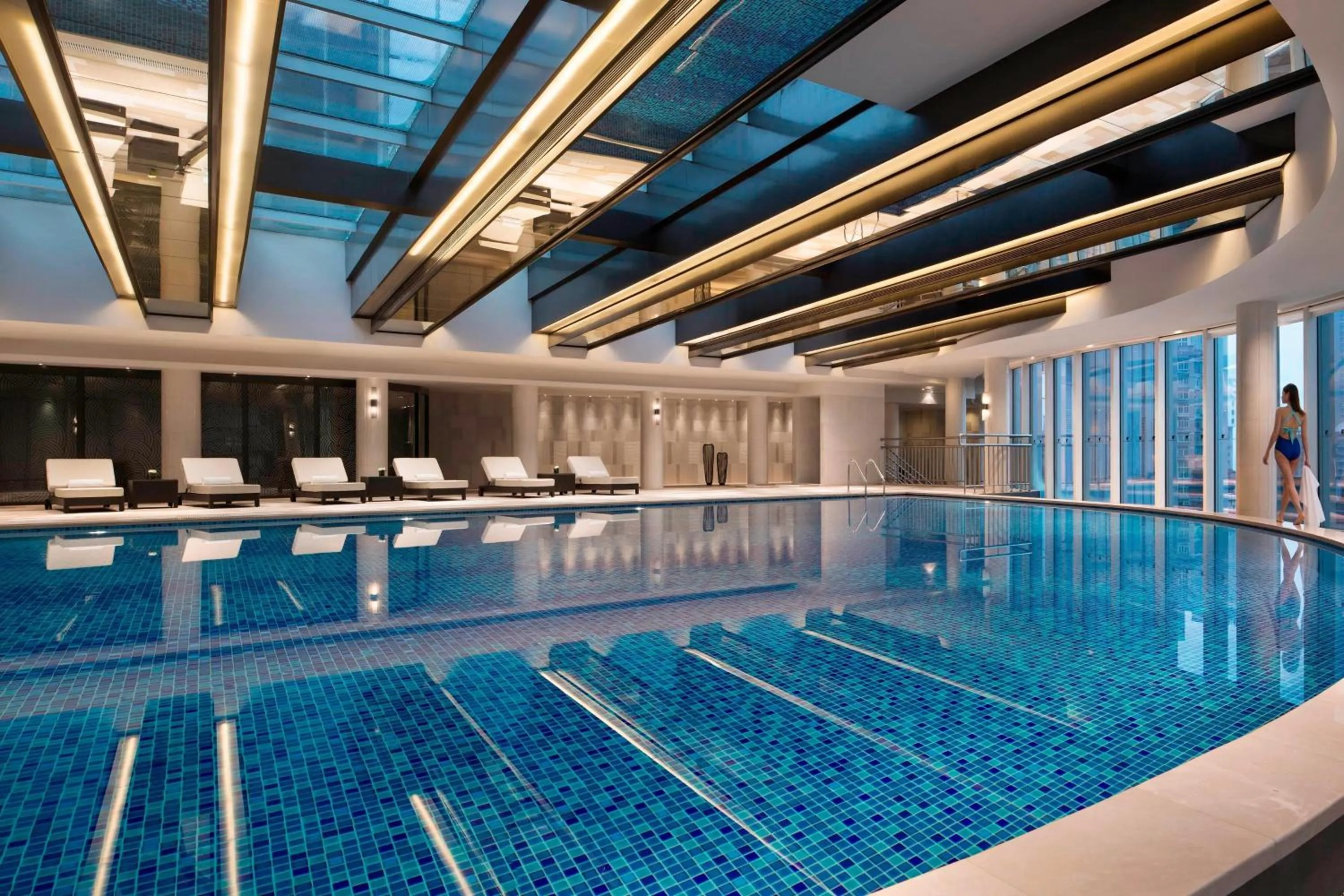 Swimming pool in JW Marriott Hotel Chongqing
