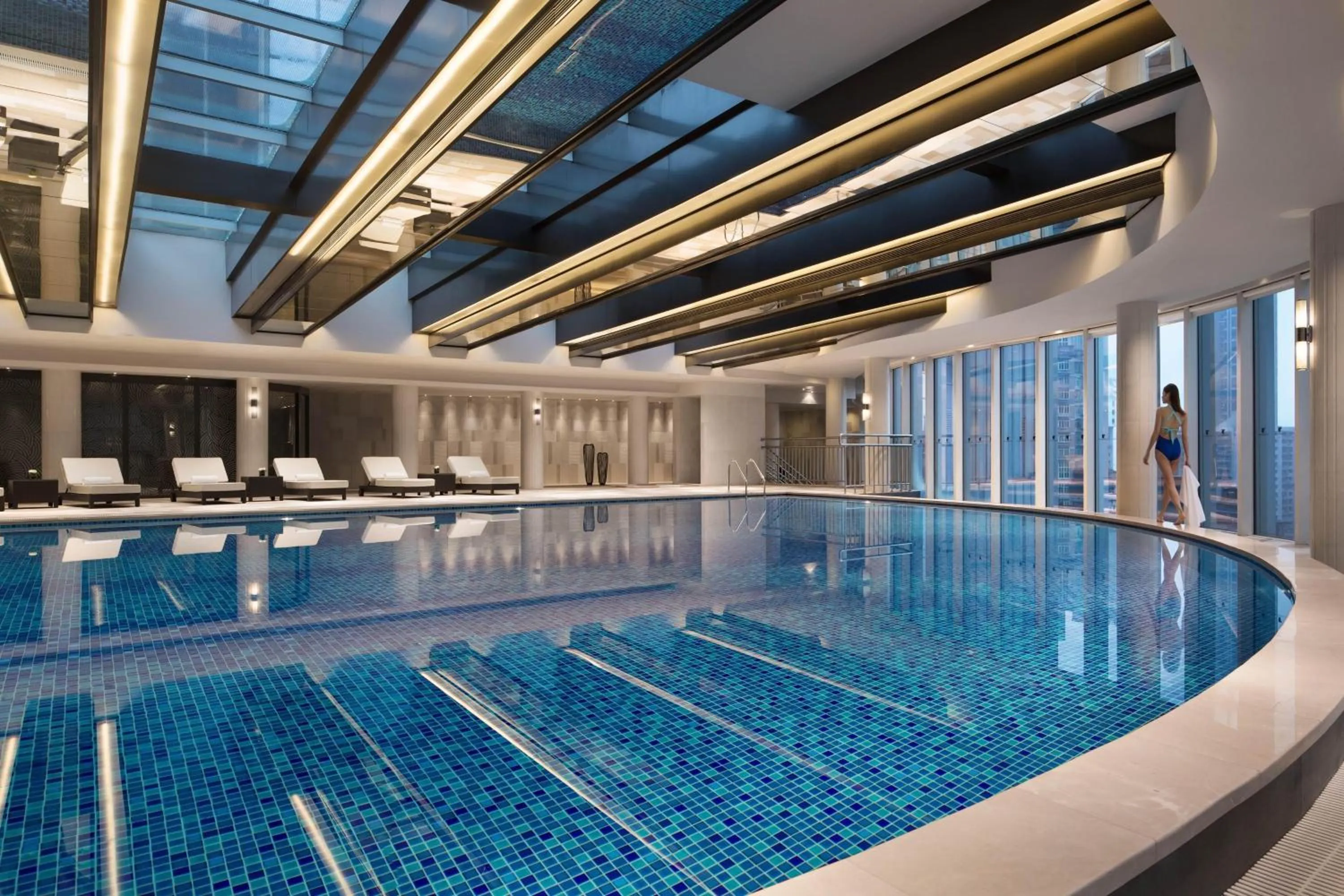 Swimming pool in JW Marriott Hotel Chongqing