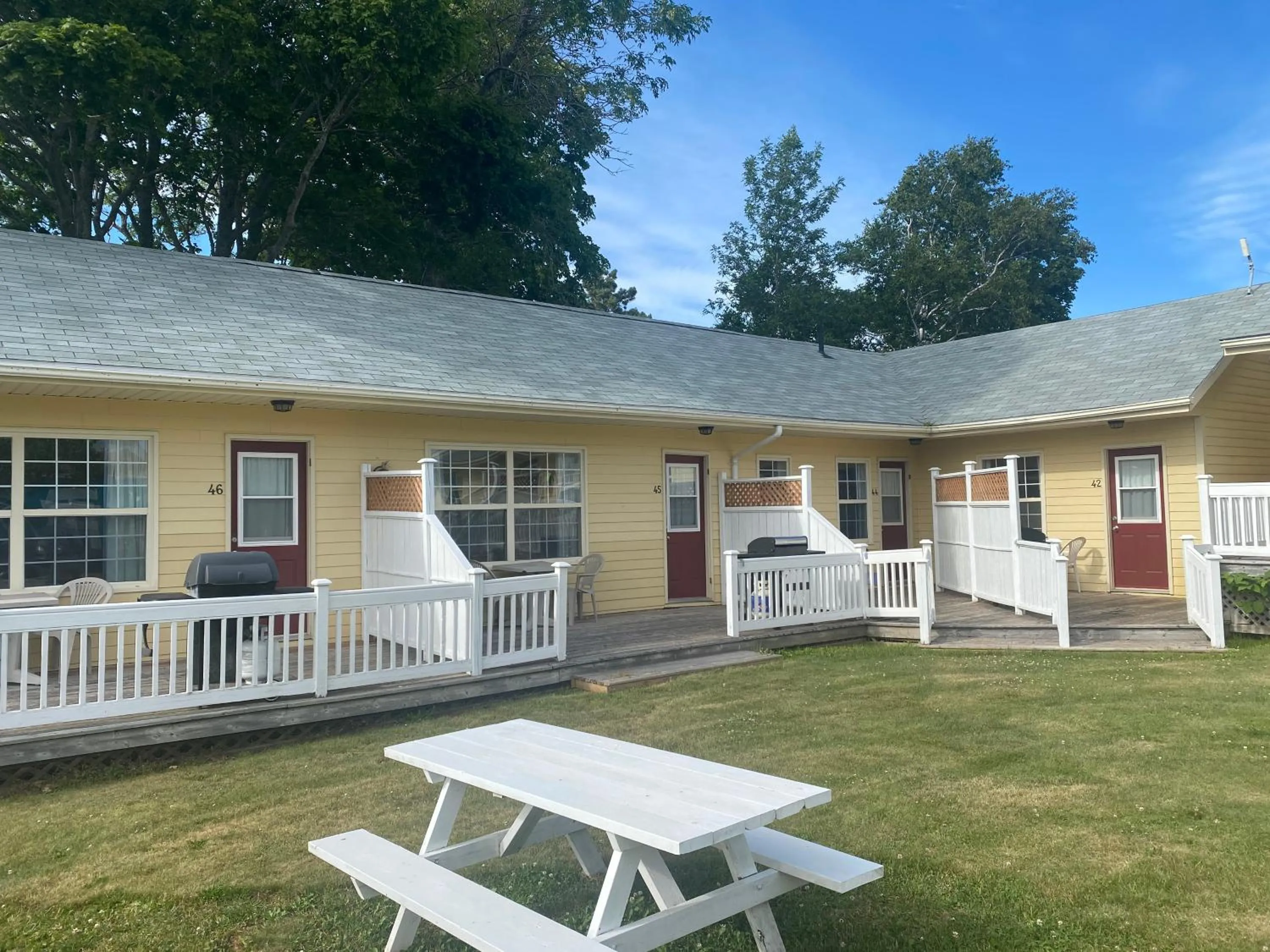 Patio in The Cavendish Motel