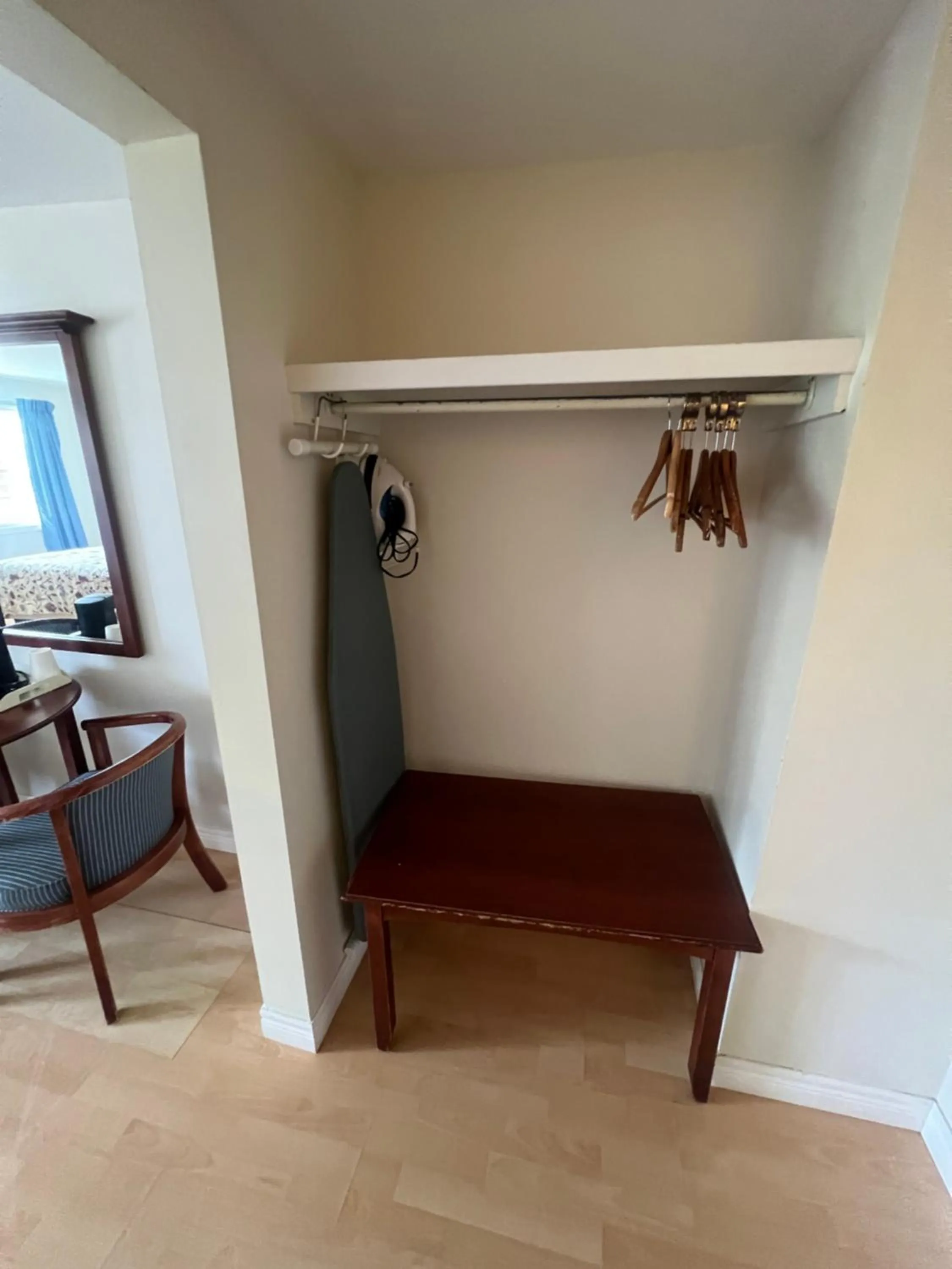 flat iron in The Cavendish Motel