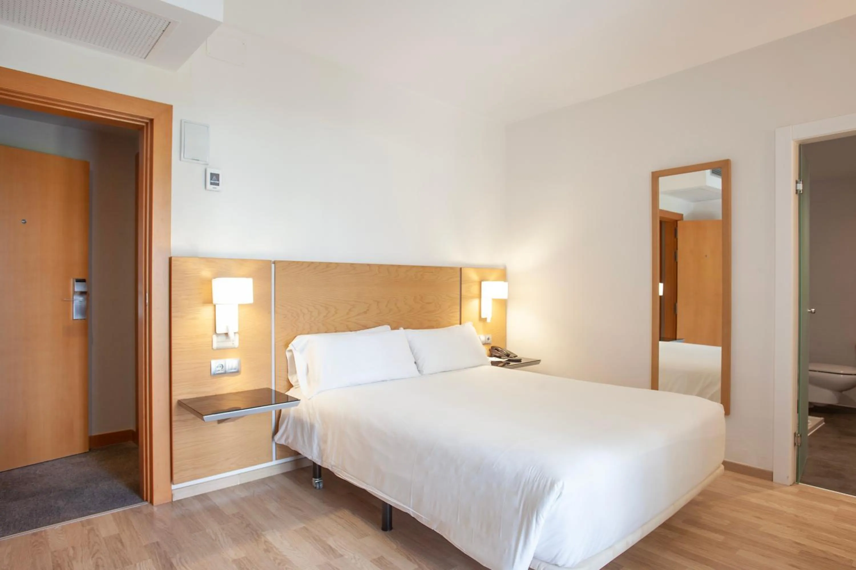 Bedroom, Bed in ARTIEM Capri