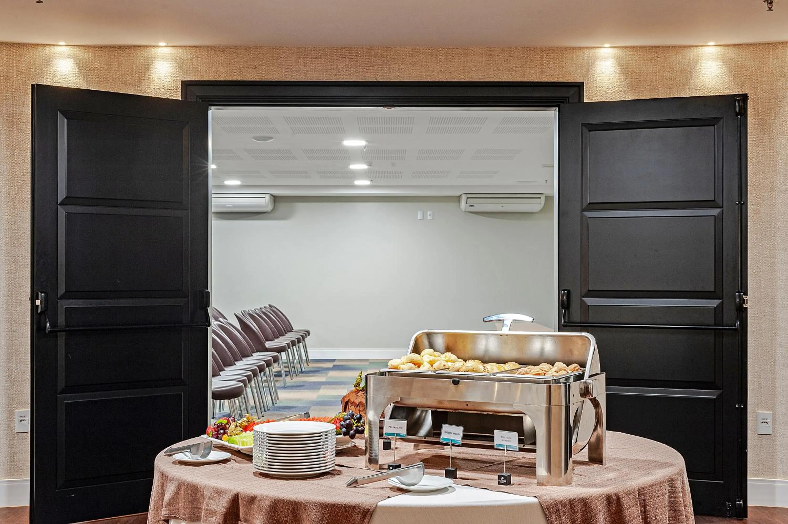 Banquet/Function facilities in Brut by Slaviero Hotéis