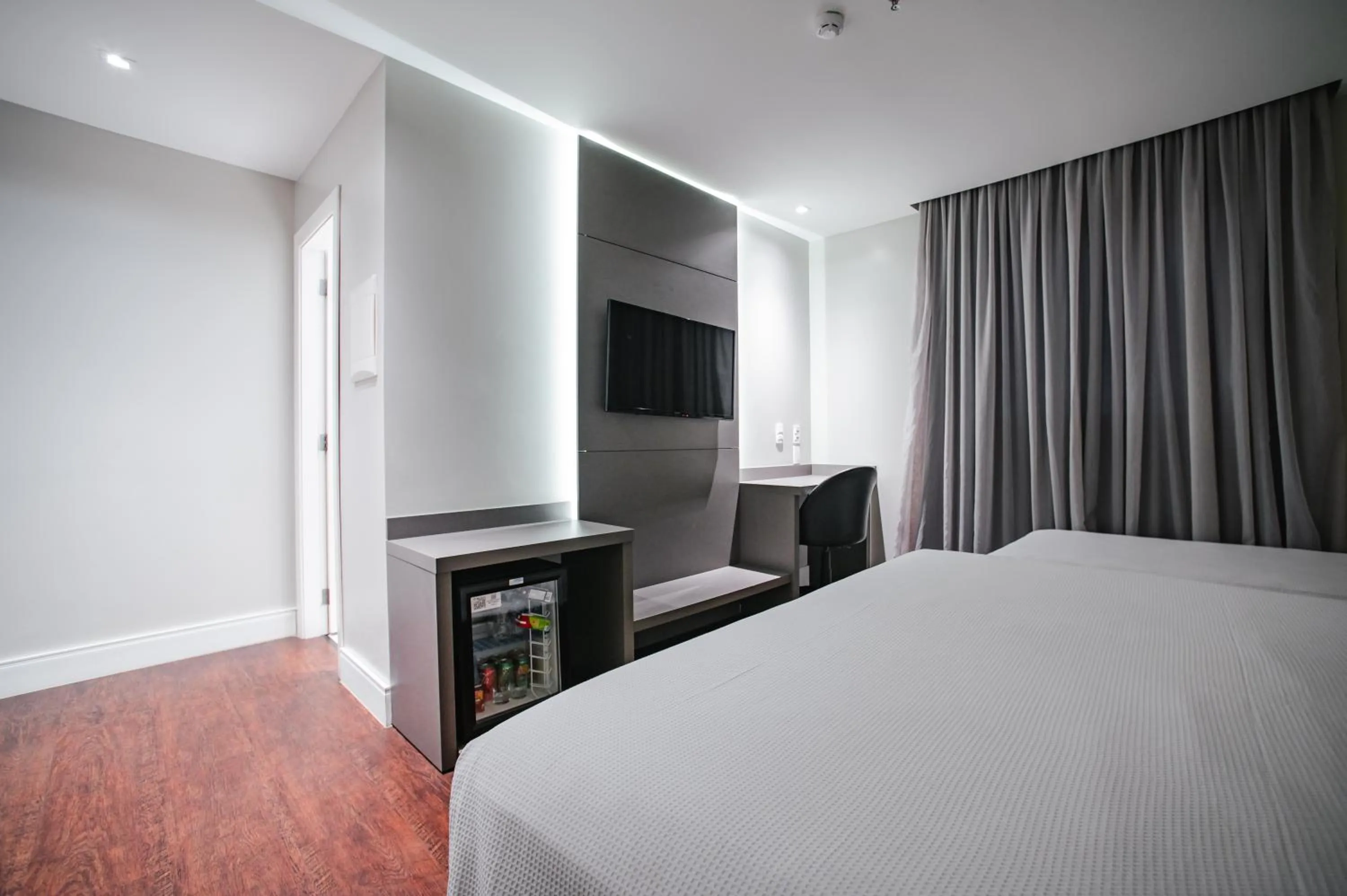 Bed in Brut by Slaviero Hotéis