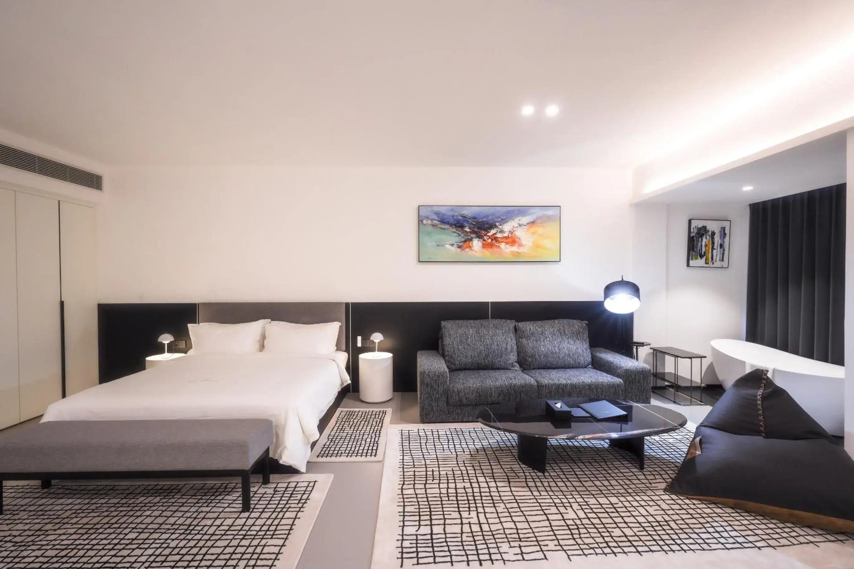 Studio with Lake View in One Riviera Hotel and Residences Studio with Lake View in One Riviera Hotel and Residences