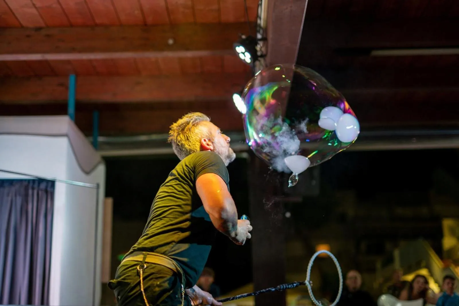 Evening entertainment in Hotel Club La Villa