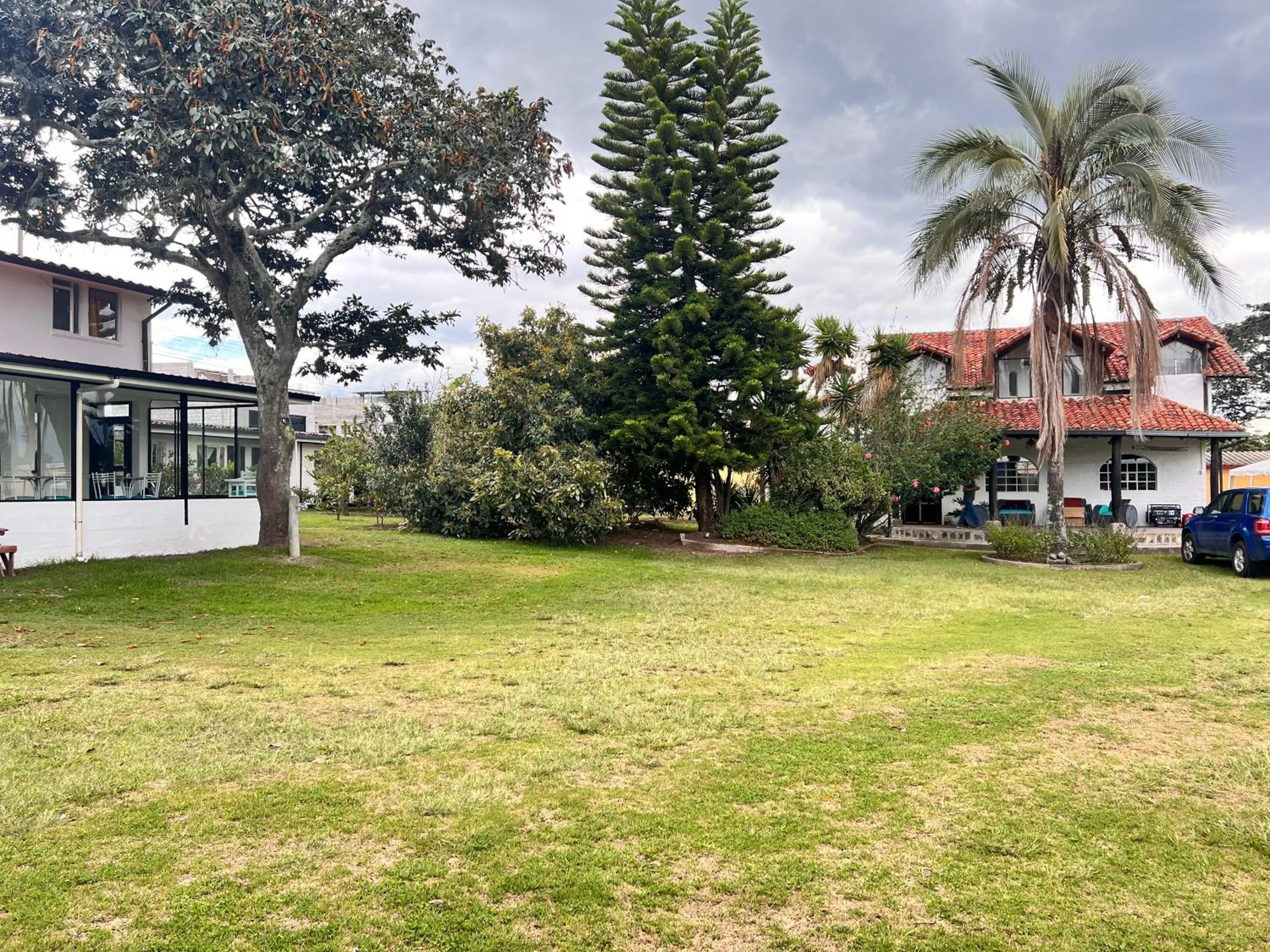 Property building in Springhills Quito Airport