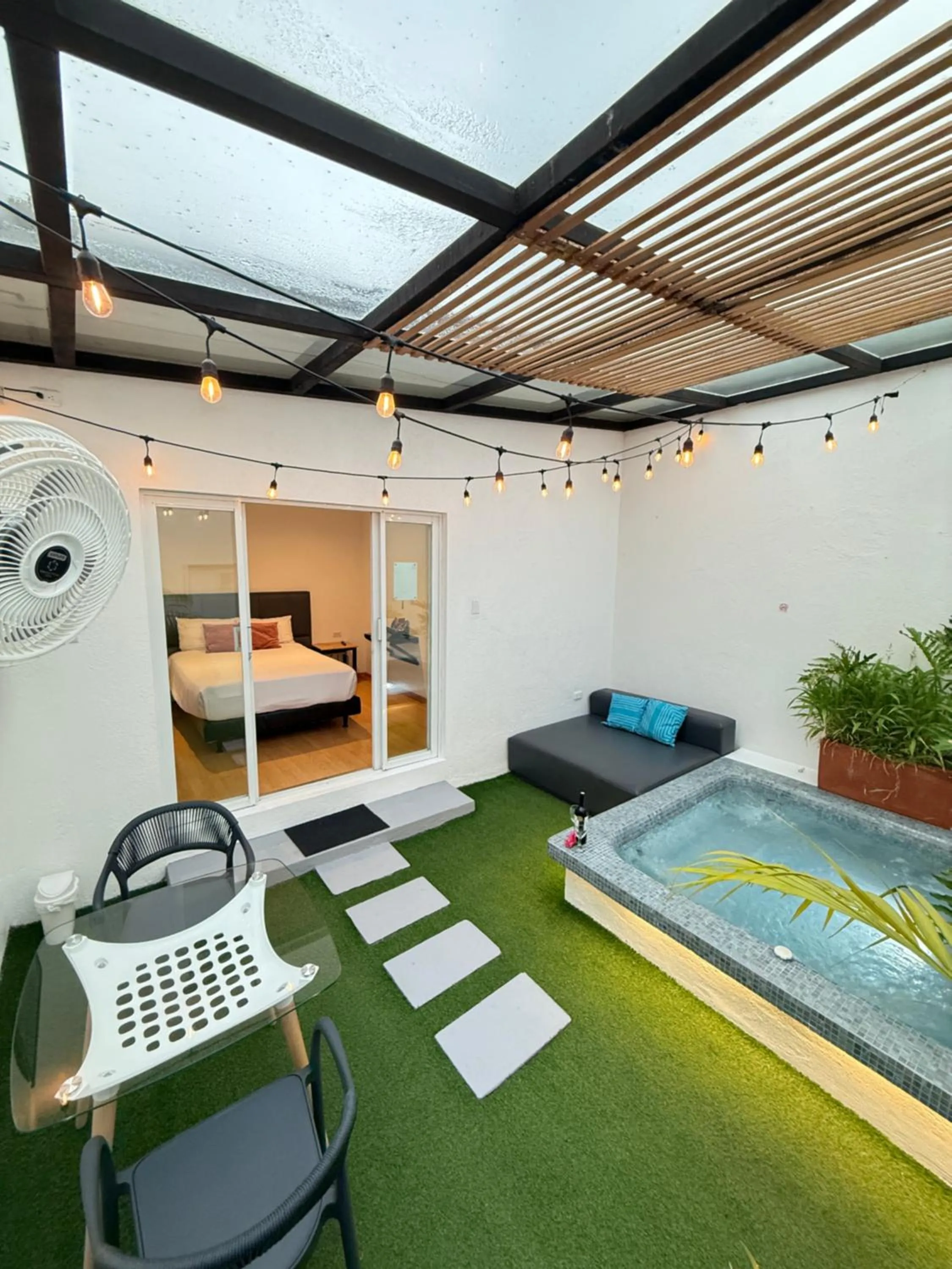 Bed in Springhills Quito Airport