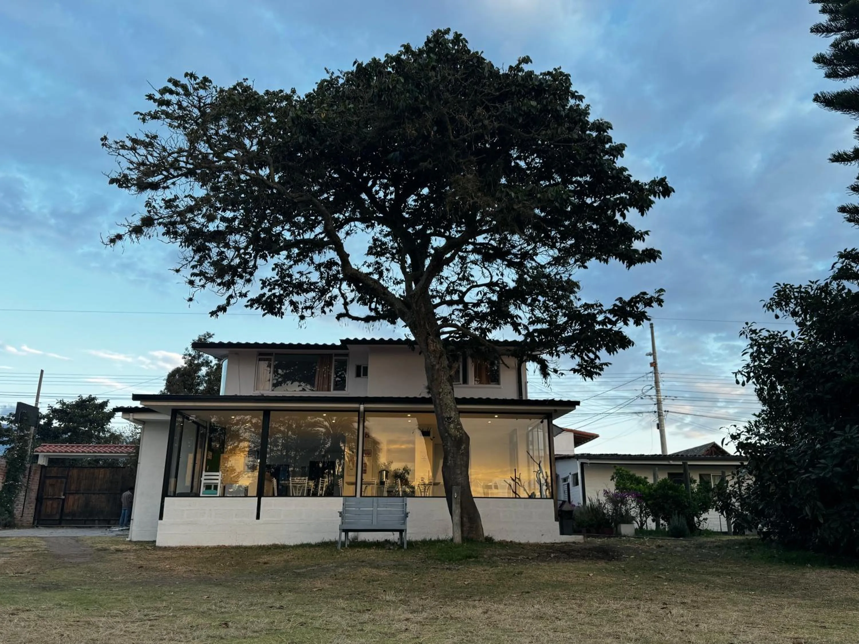 Garden in Springhills Quito Airport