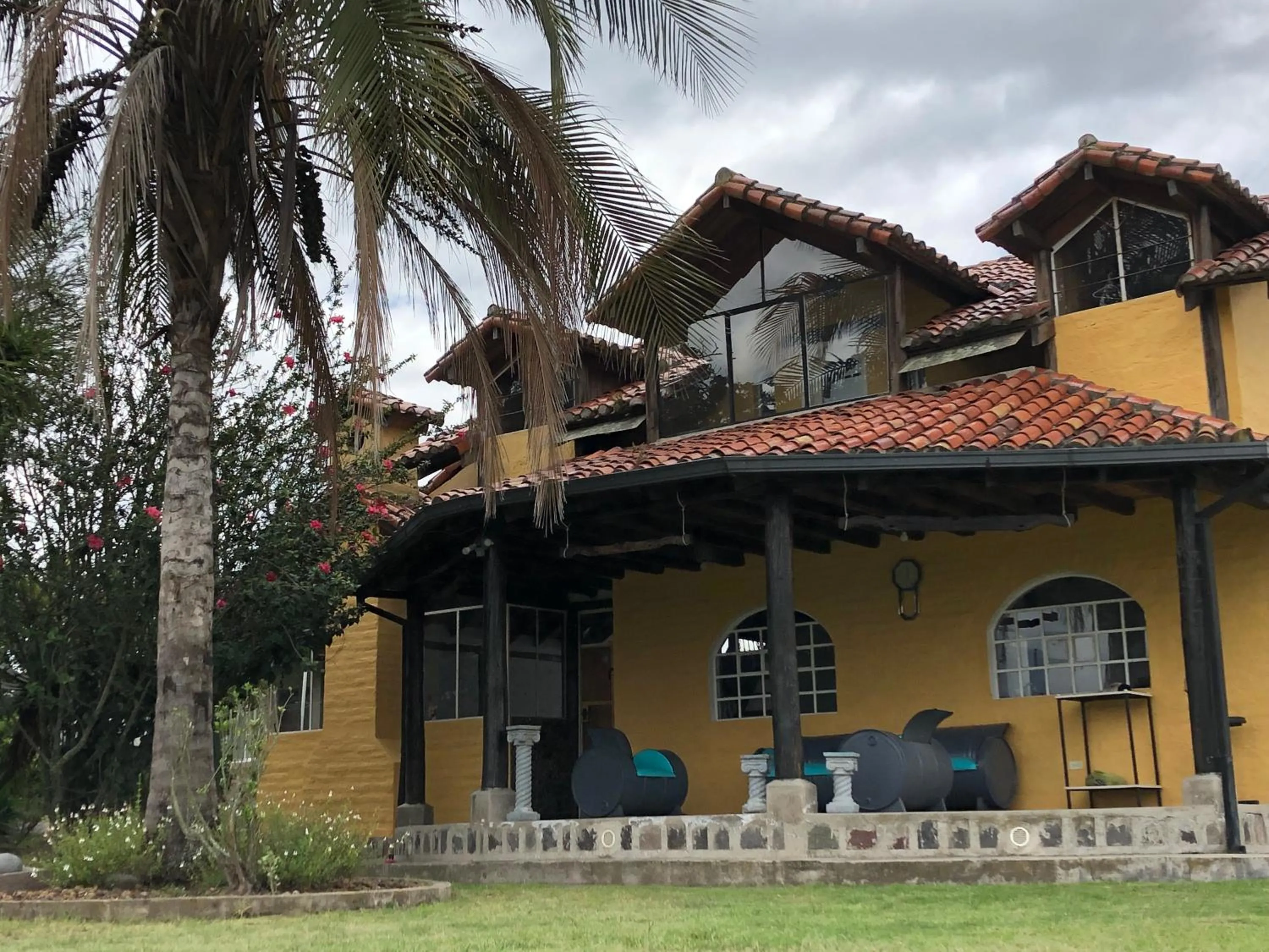 Property building in Springhills Quito Airport