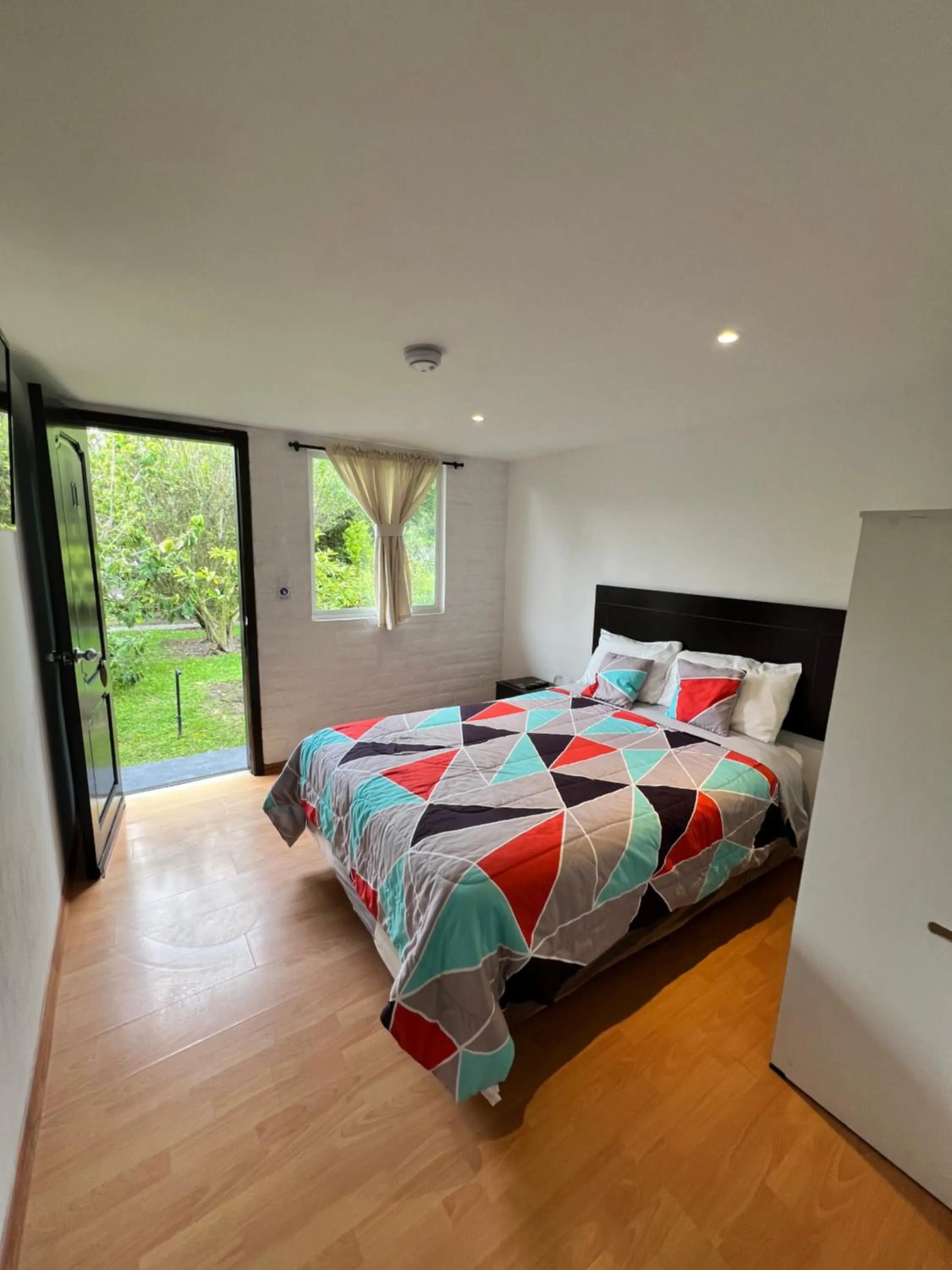 Bed in Springhills Quito Airport