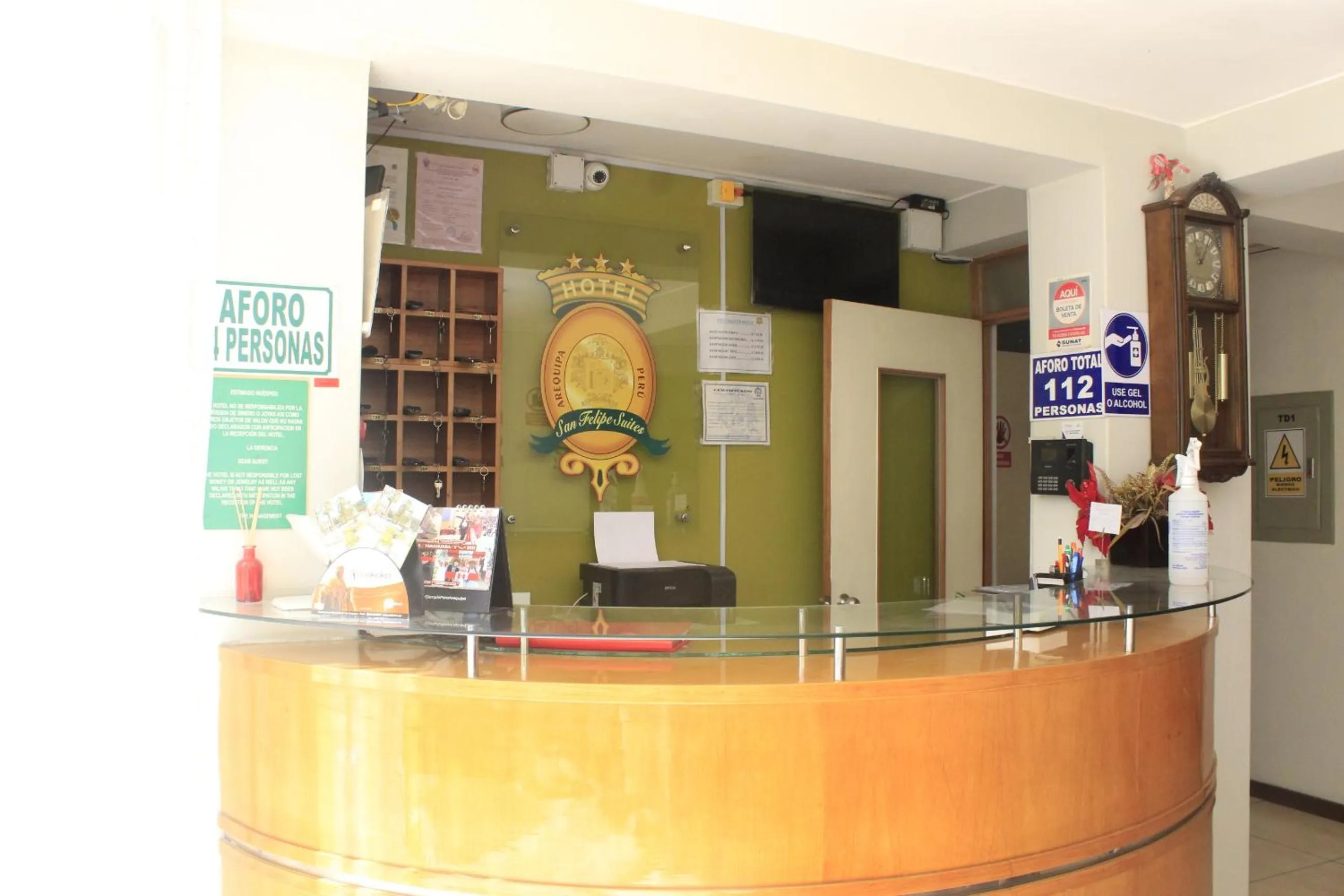 Lobby or reception in Hotel San Felipe Suites