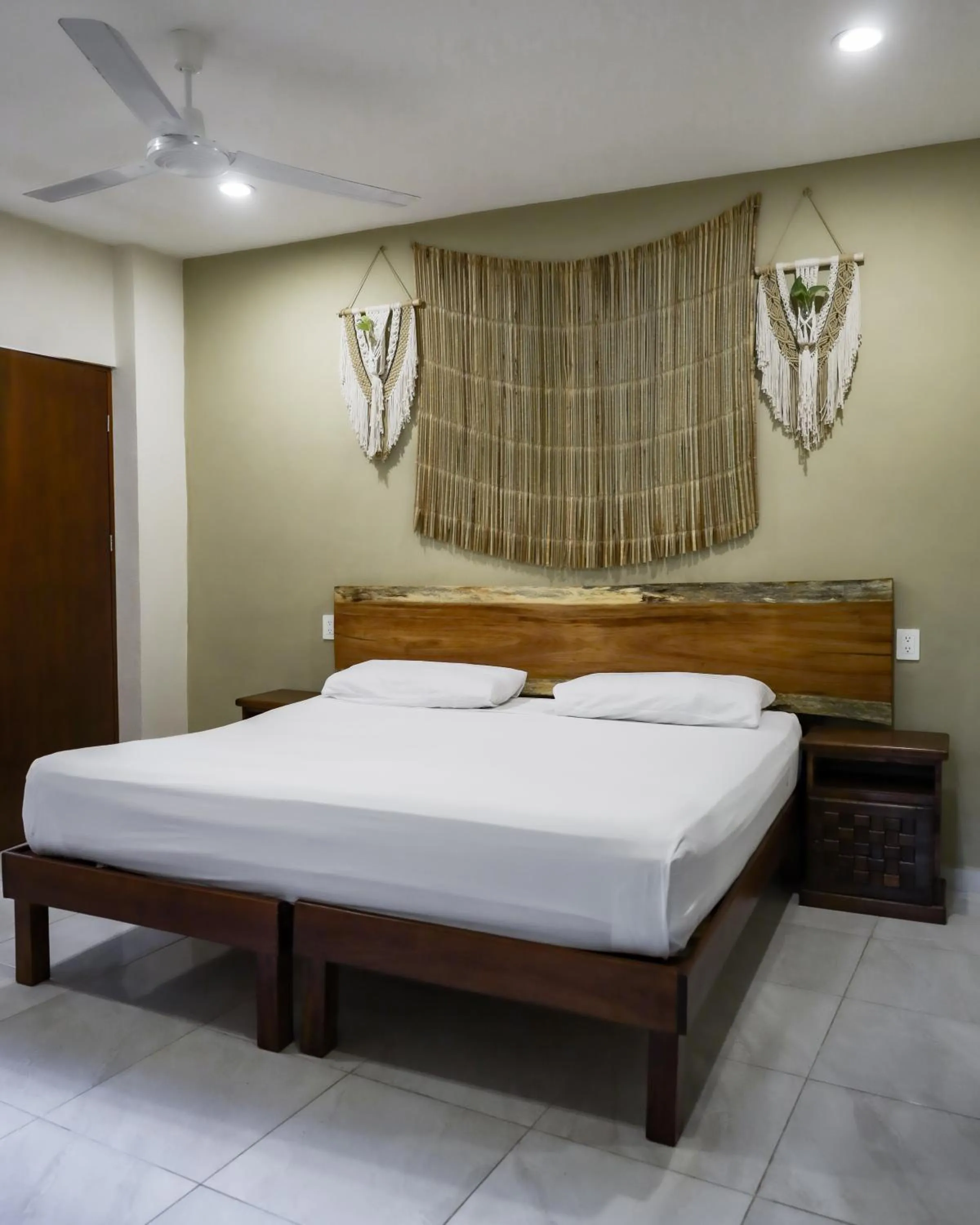 Bed in Hotel Tunich Naj & Hostal