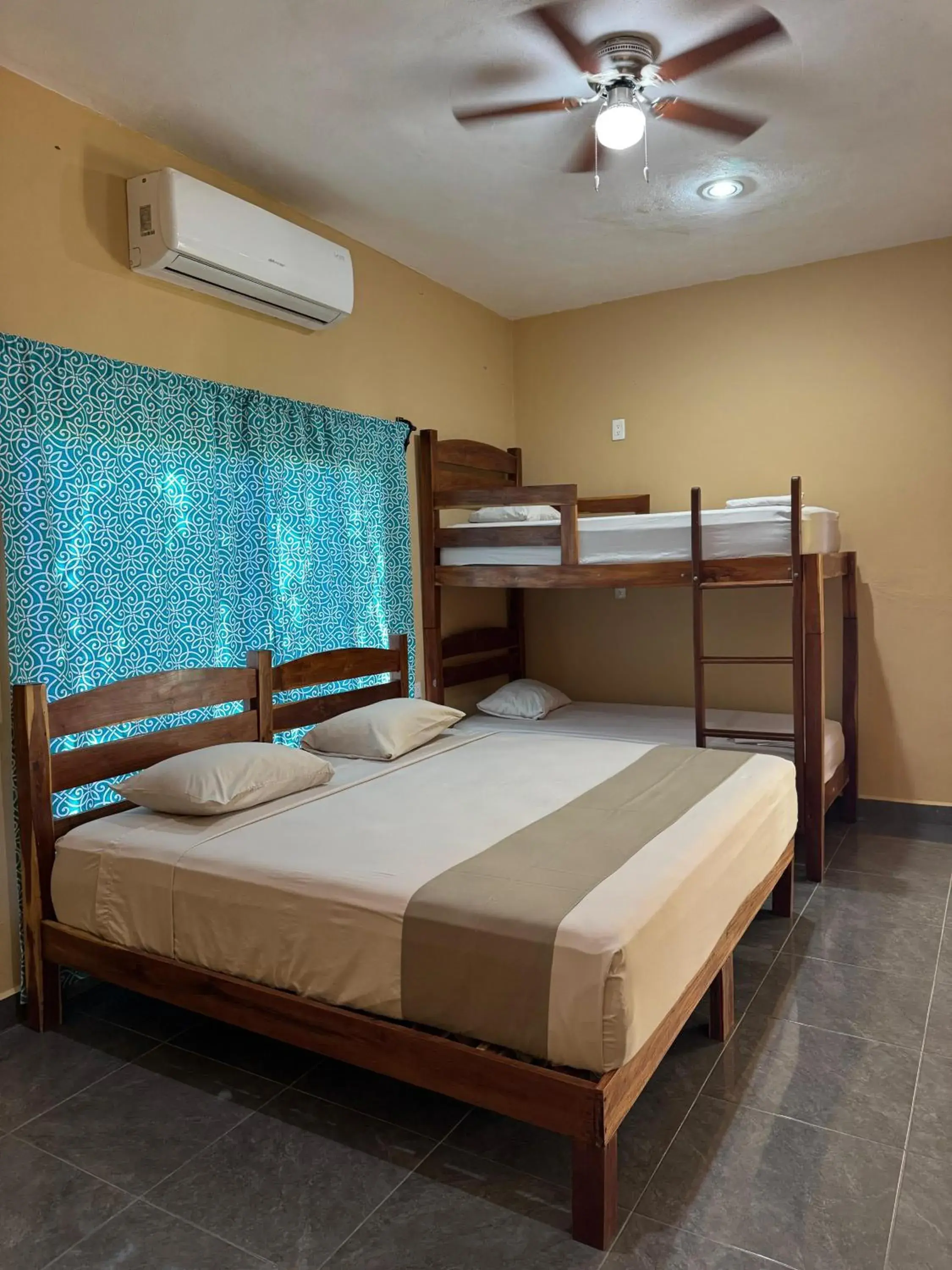 Family Room in Hotel Tunich Naj & Hostal Family Room in Hotel Tunich Naj & Hostal