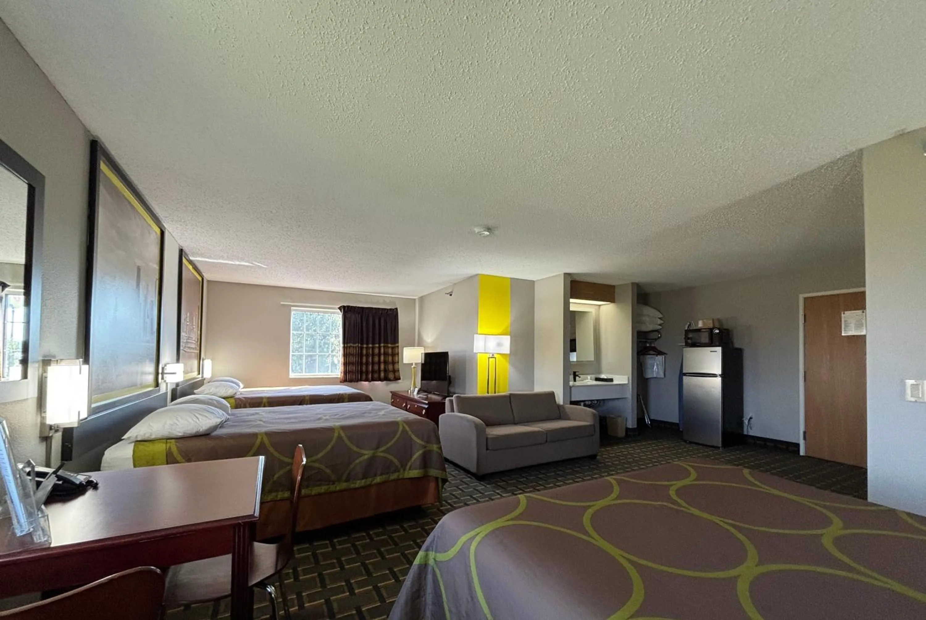 Photo of the whole room, Bed in Super 8 by Wyndham Mt. Carmel IL