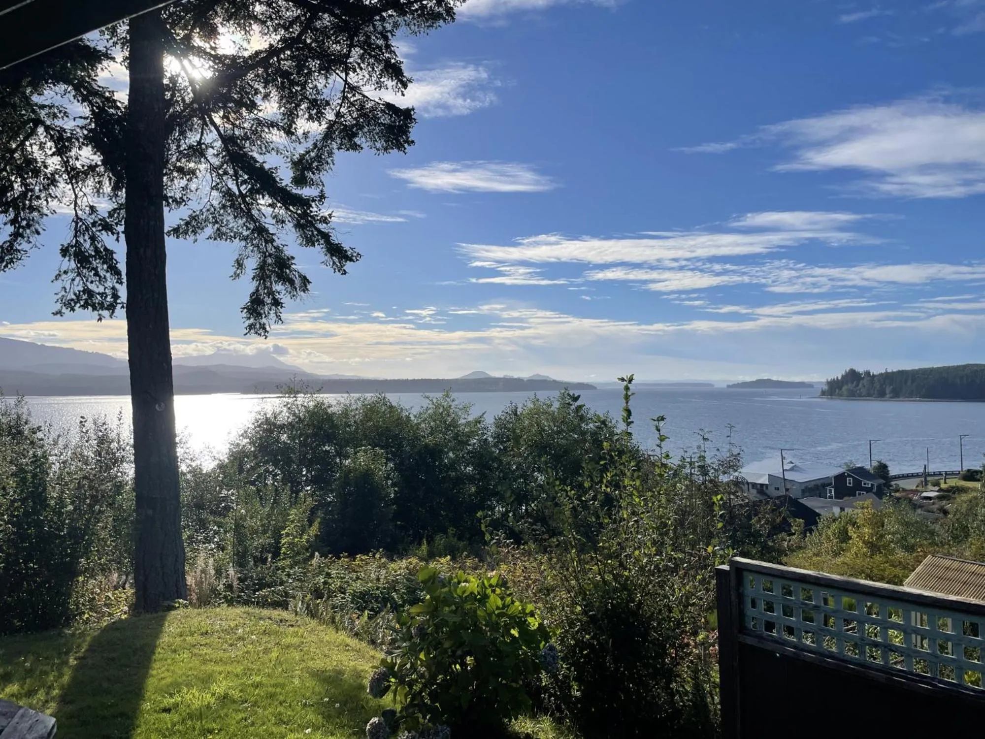 Sea view in Seine Boat Inn