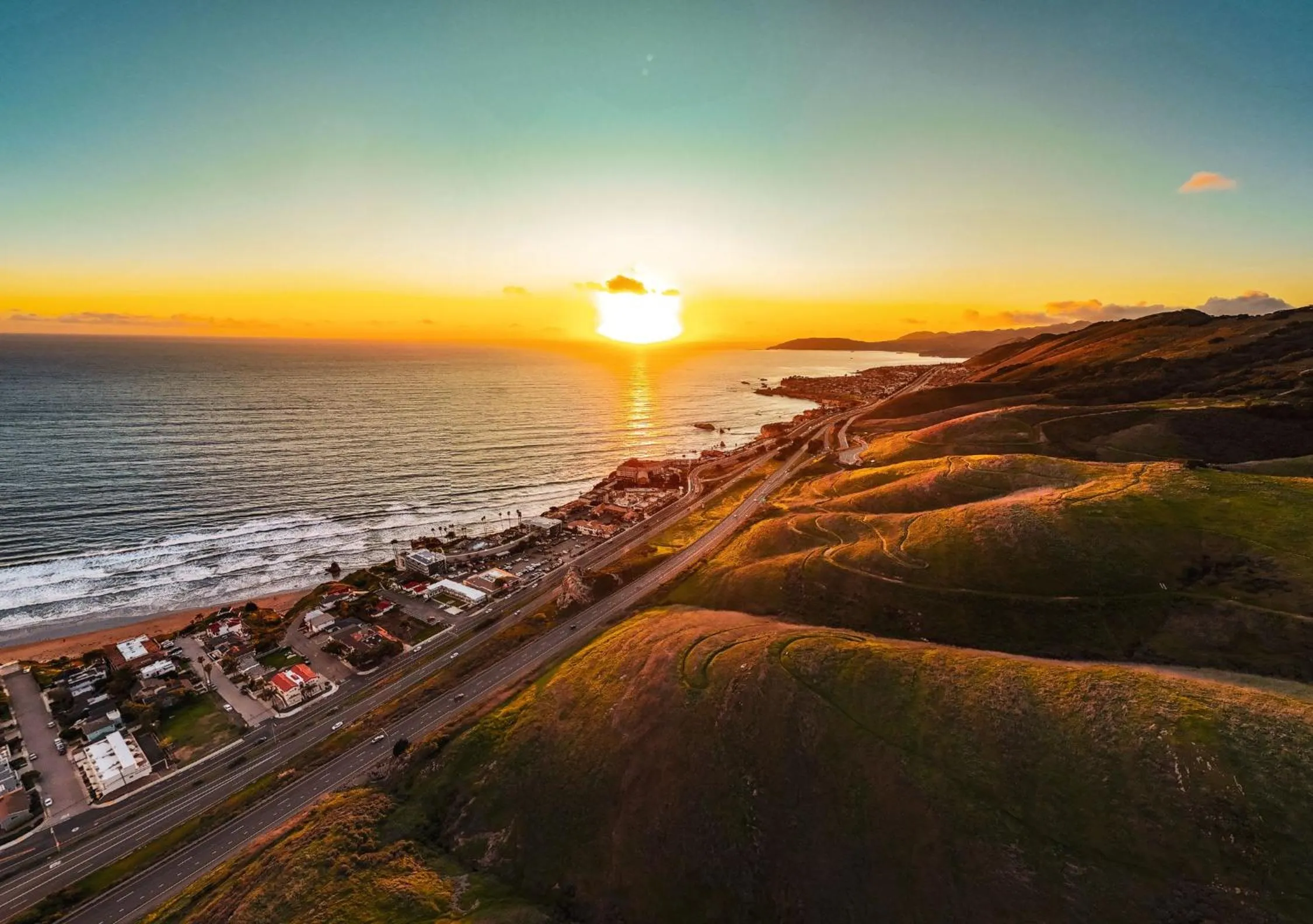 Hiking in Tides Oceanview Inn and Cottages