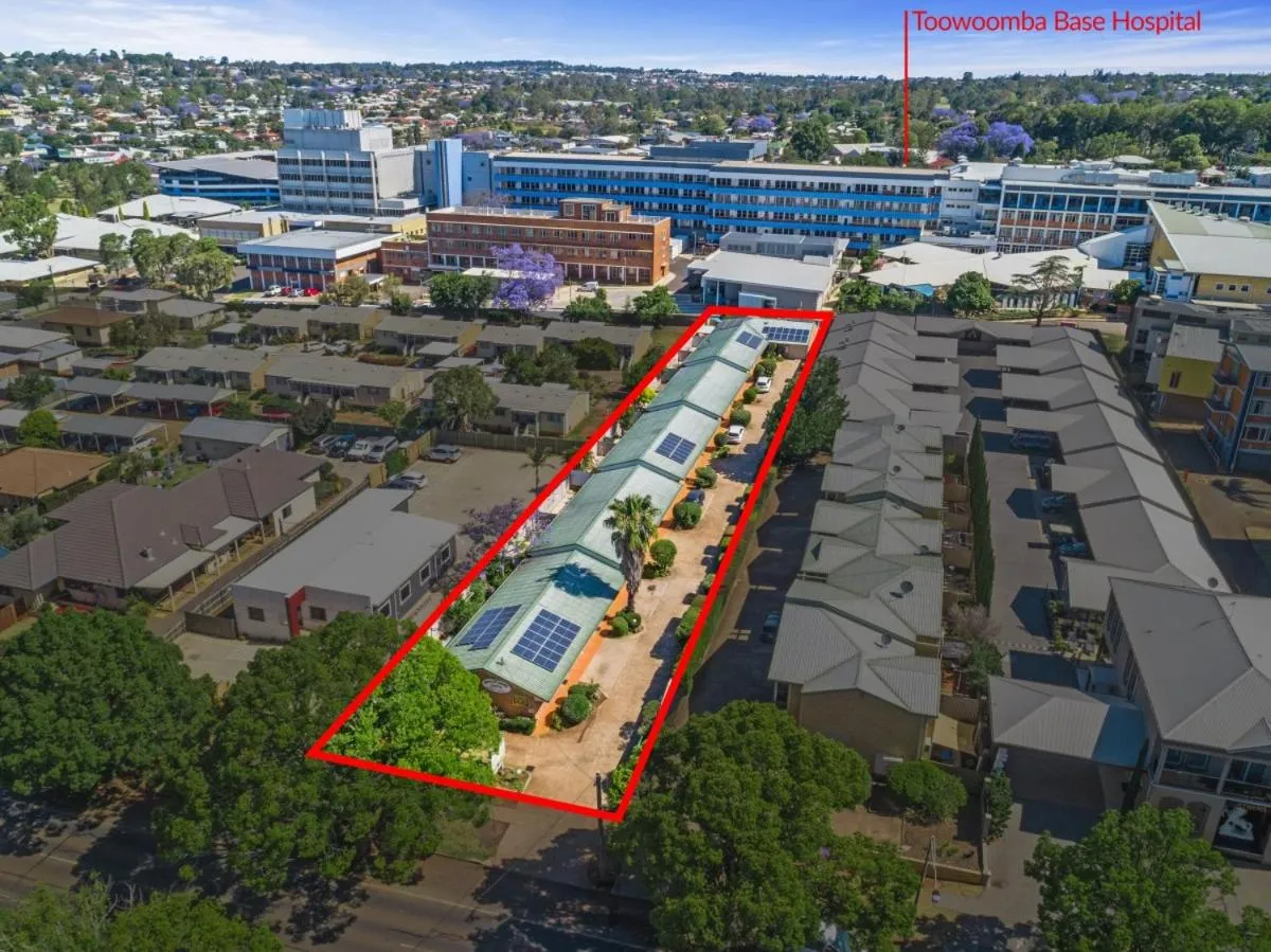 Property building in Apollo Lodge