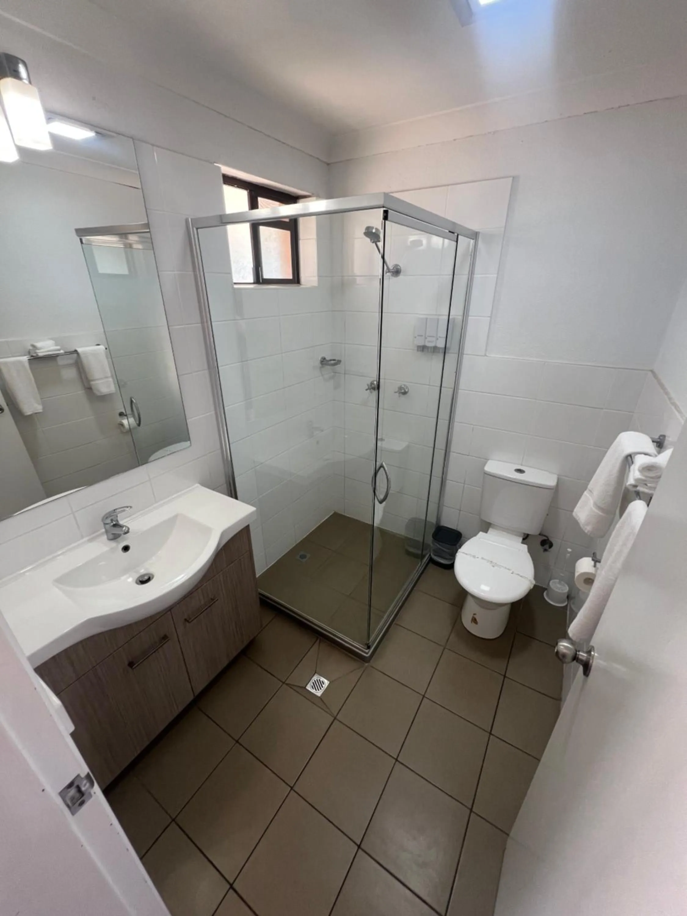 Shower in Adelong Motel