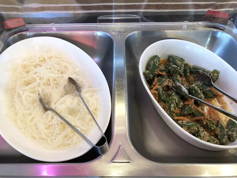 Food and drinks in Beach Resort Morimar