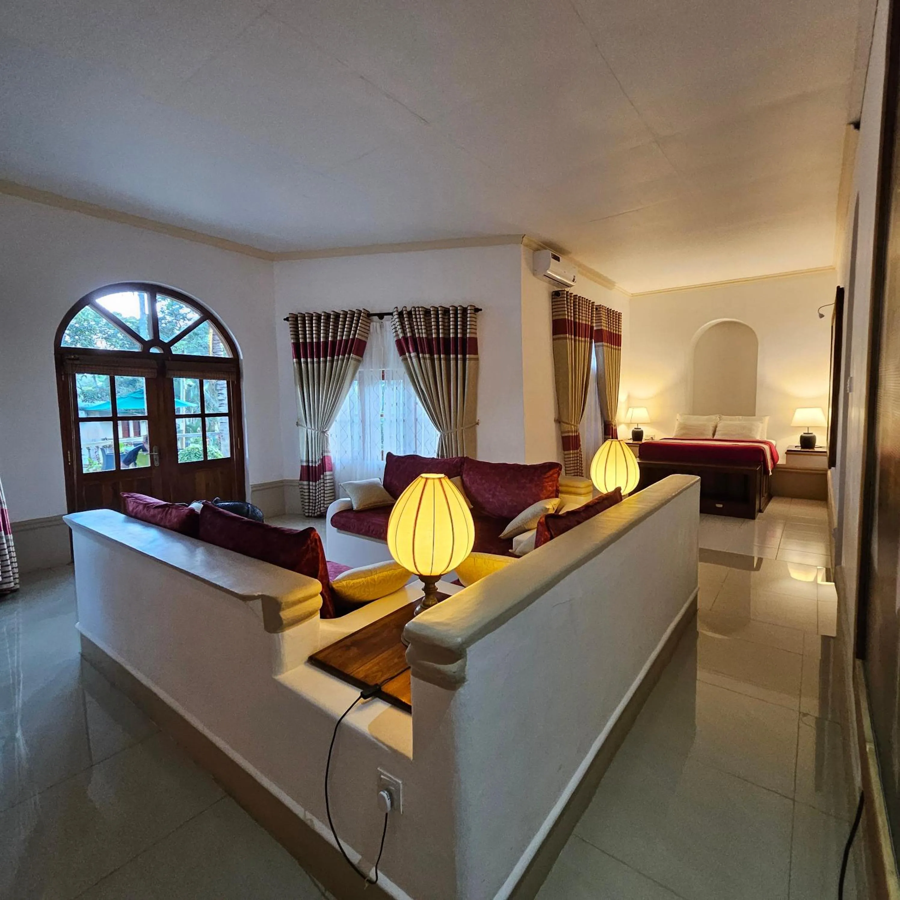 Seating area, Bed in Ella Planters Bungalow