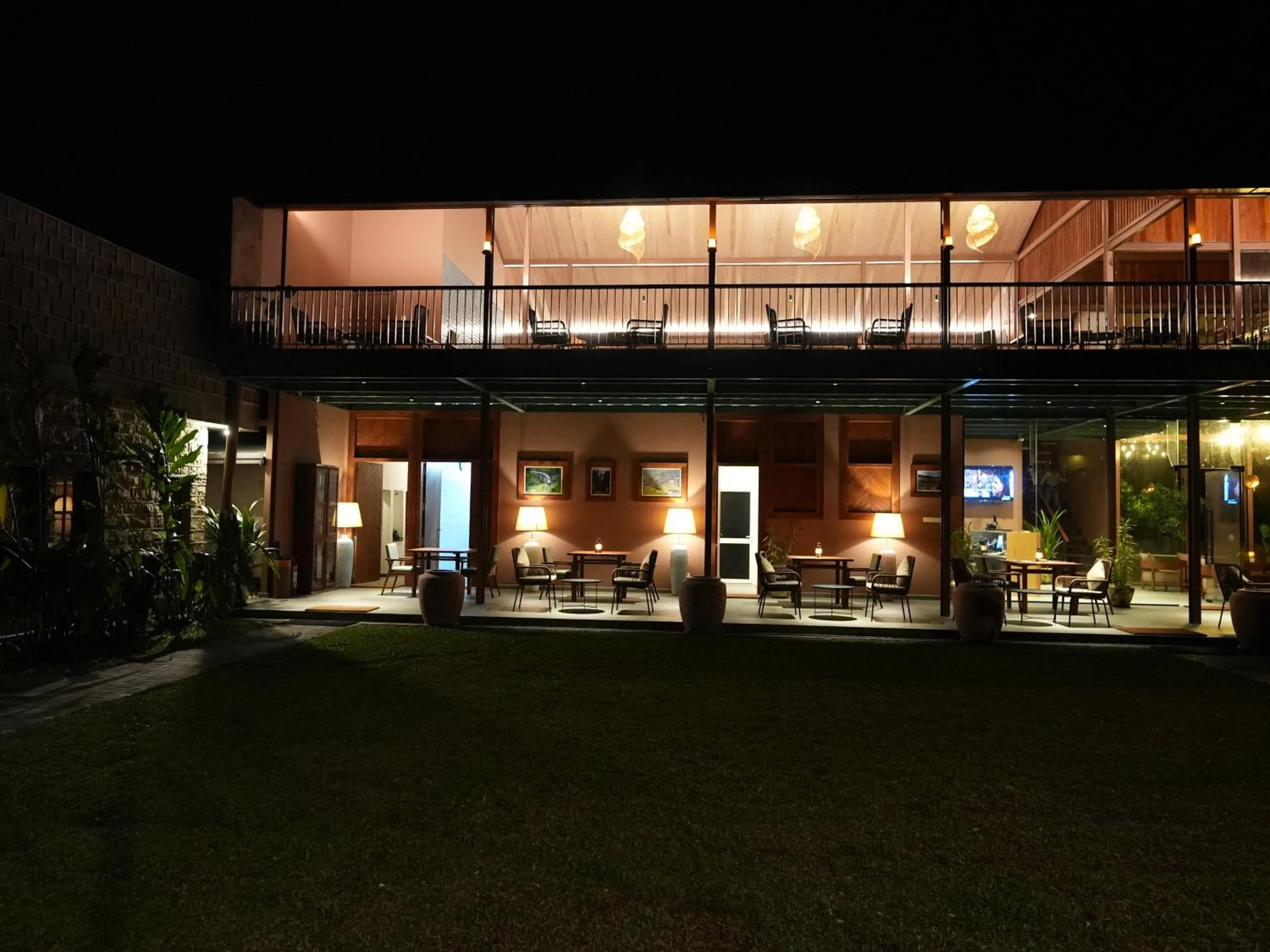 Restaurant/places to eat in Ella Planters Bungalow