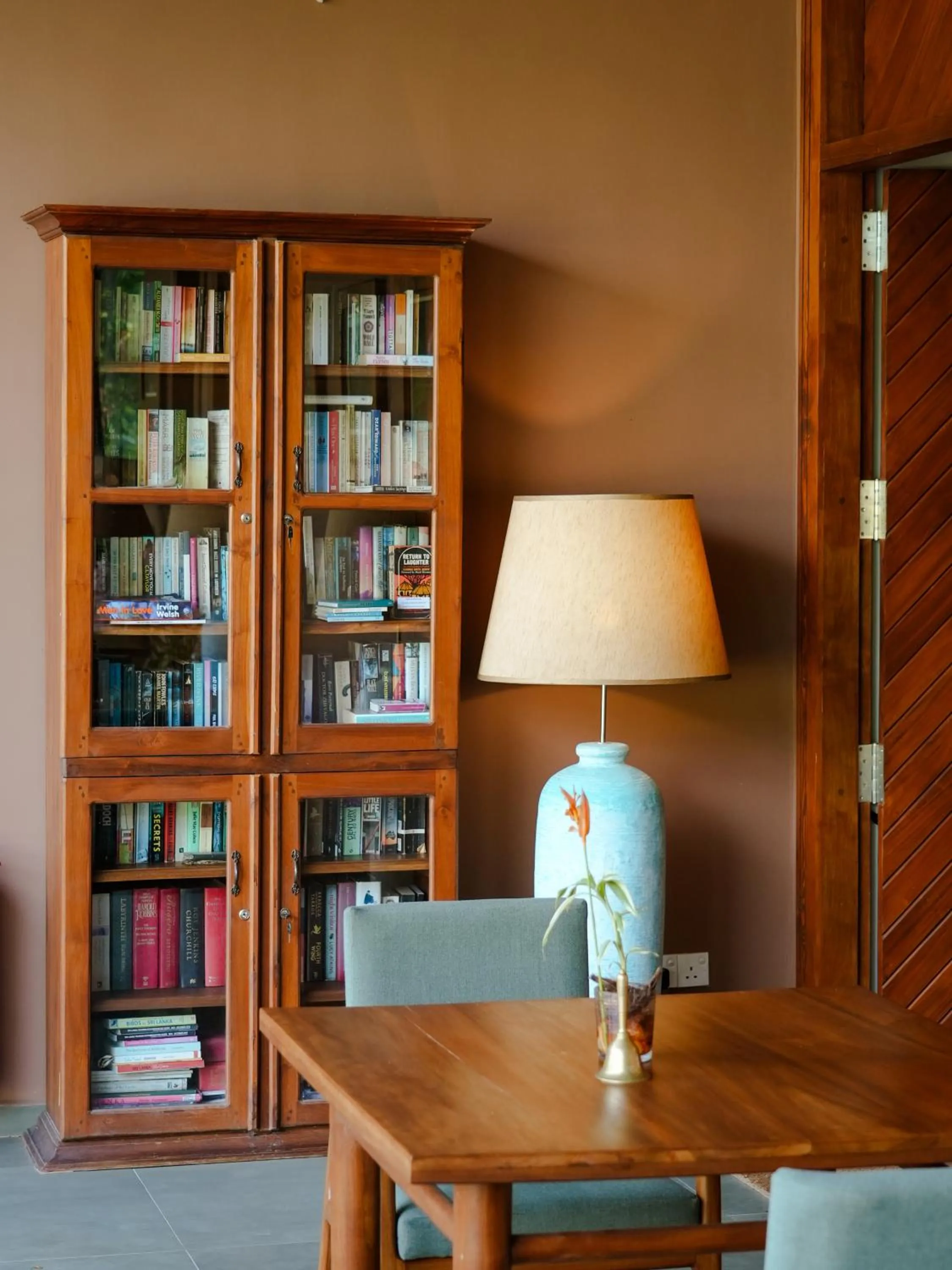 Library in Ella Planters Bungalow