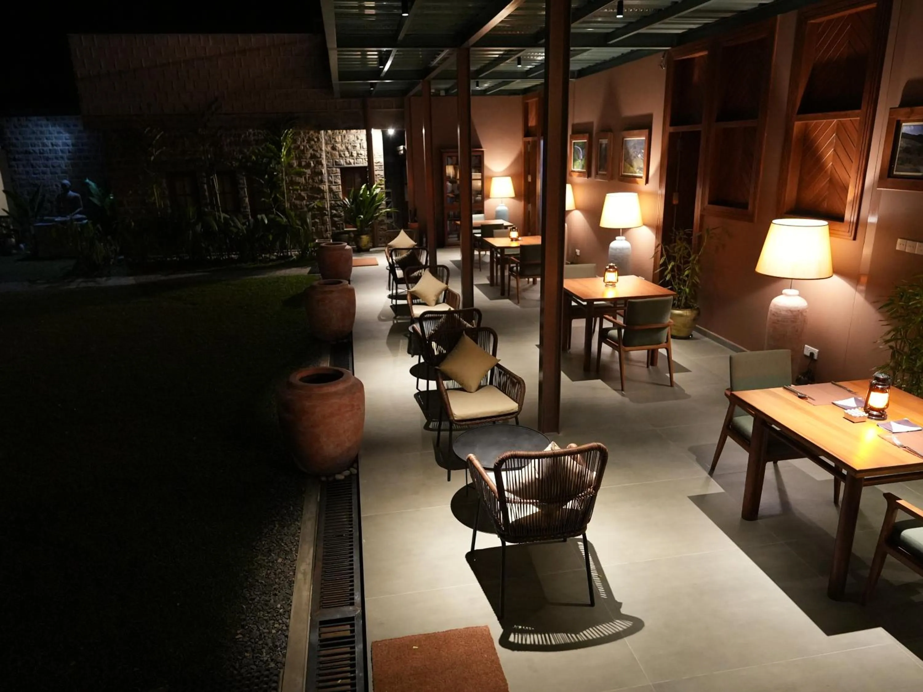 Restaurant/places to eat in Ella Planters Bungalow