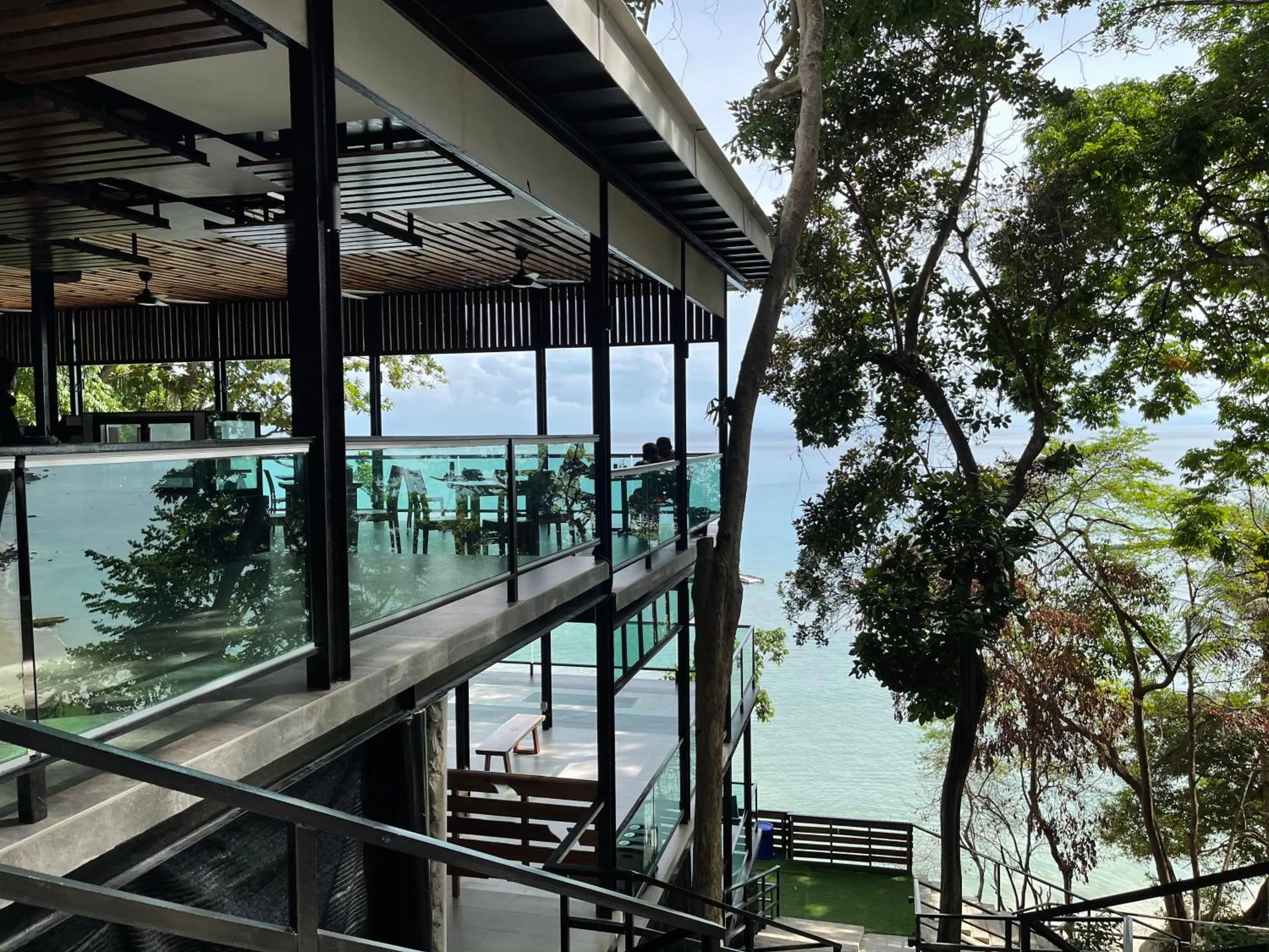 Property building in Alunan Resort