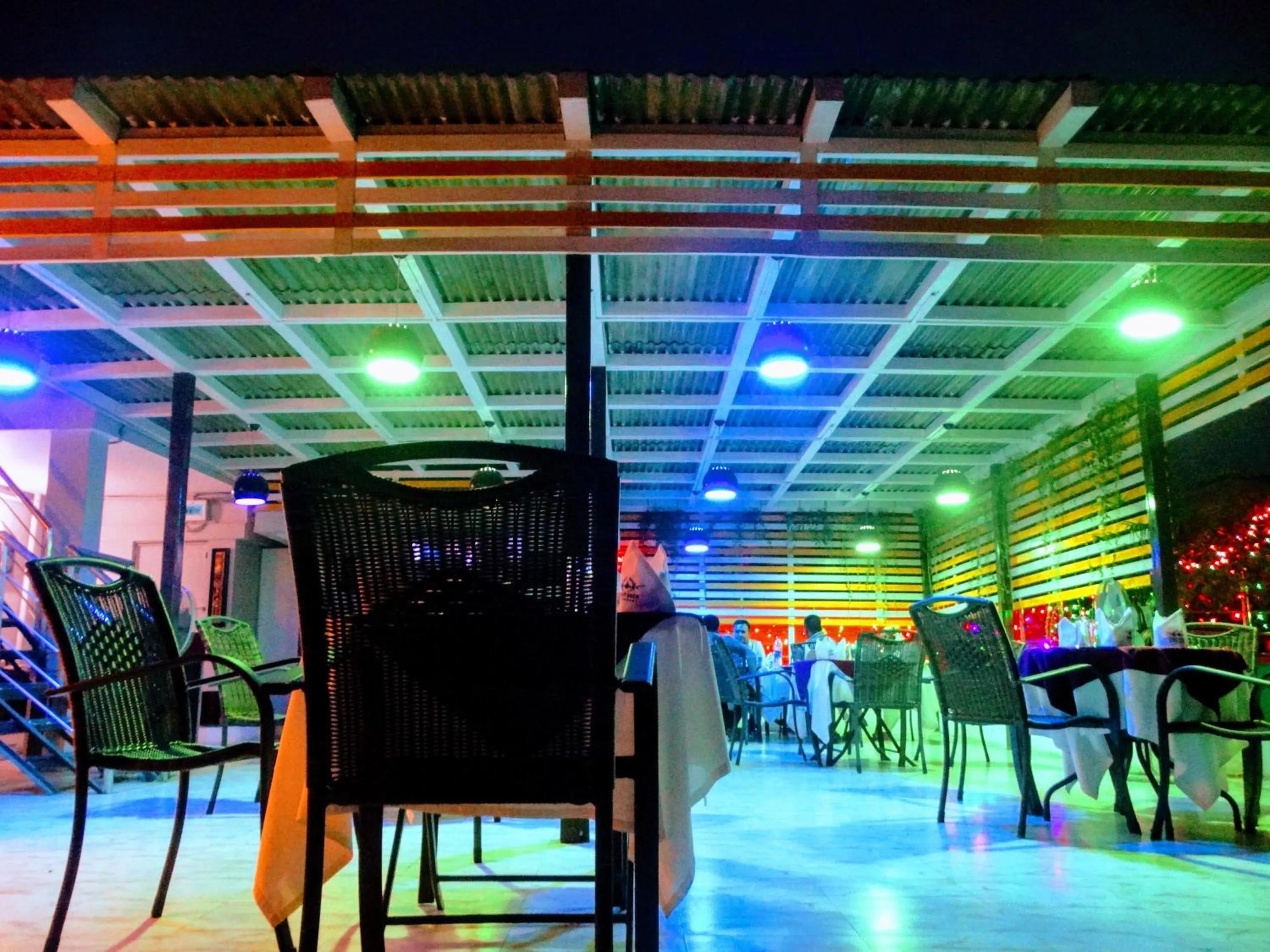 Restaurant/places to eat in Hotel Air Inn Dhaka - Airport View