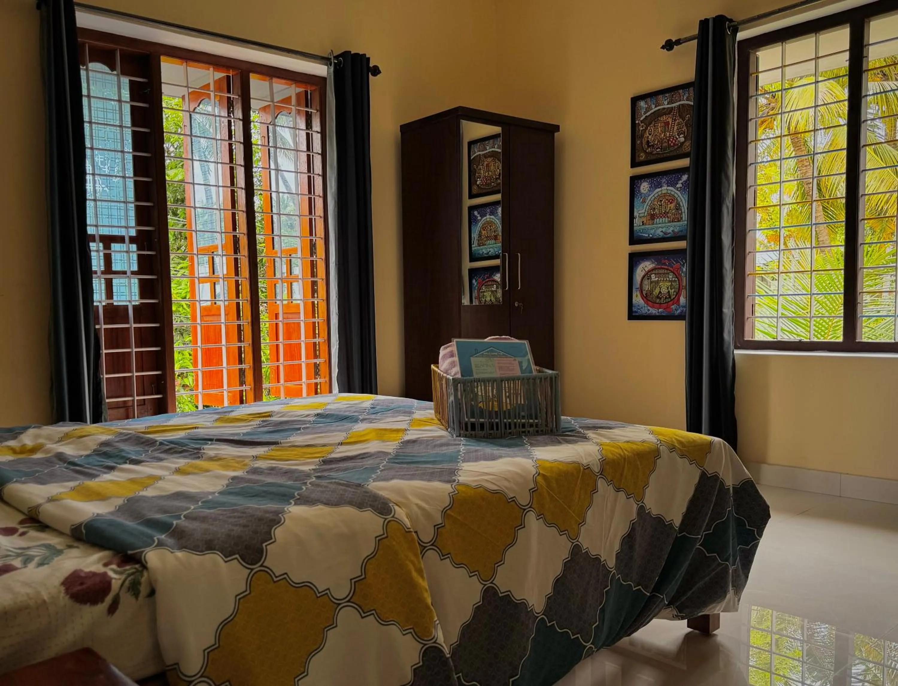 Bedroom, Bed in The Yellow Submarine