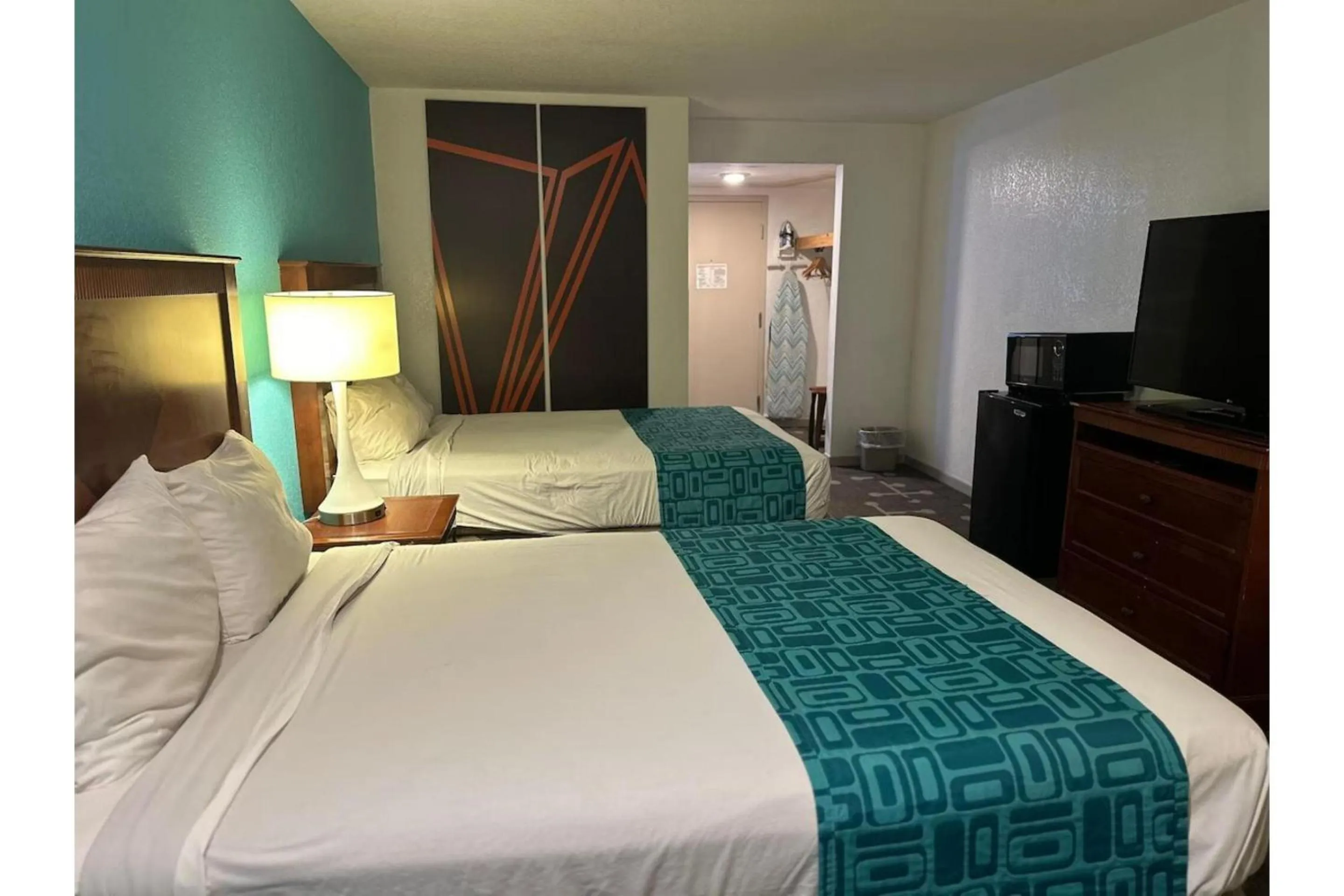 Bedroom, Bed in Moonlight Inn Hotel O Hattiesburg, MS