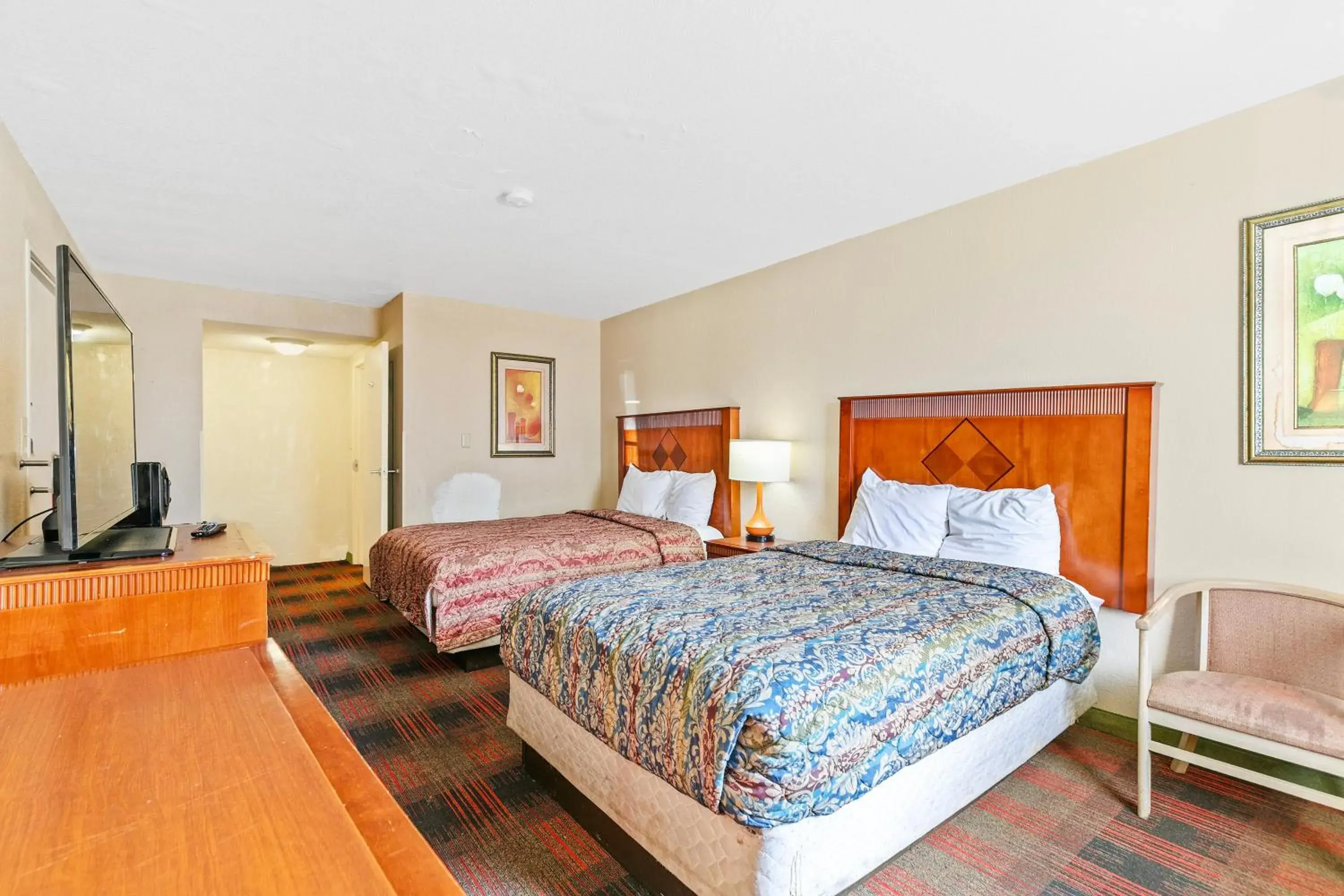 2 Queen Bed Smoking in Moonlight Inn Hotel O Hattiesburg, MS 2 Queen Bed Smoking in Moonlight Inn Hotel O Hattiesburg, MS