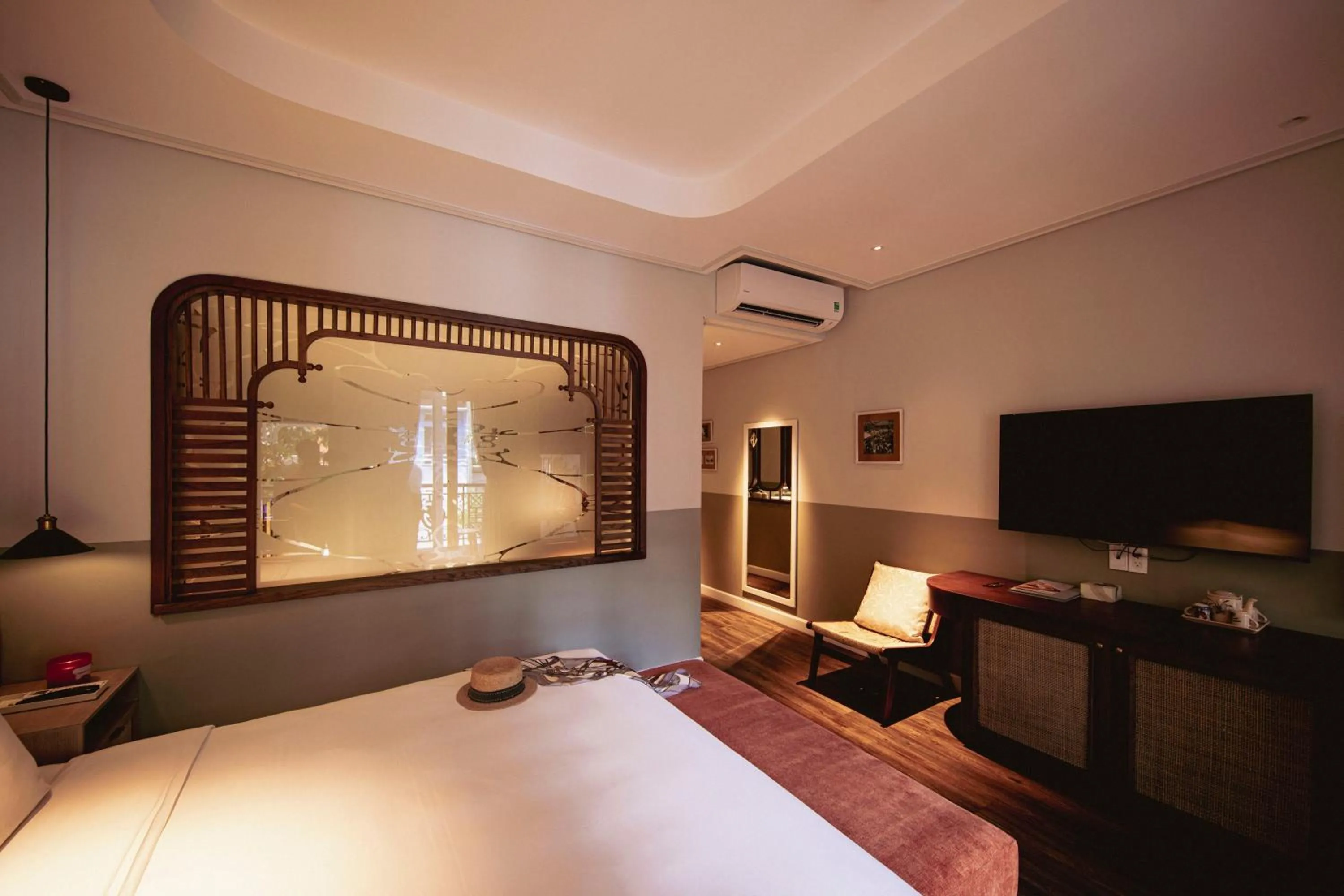 Bed in Au Lac Boutique Hotel