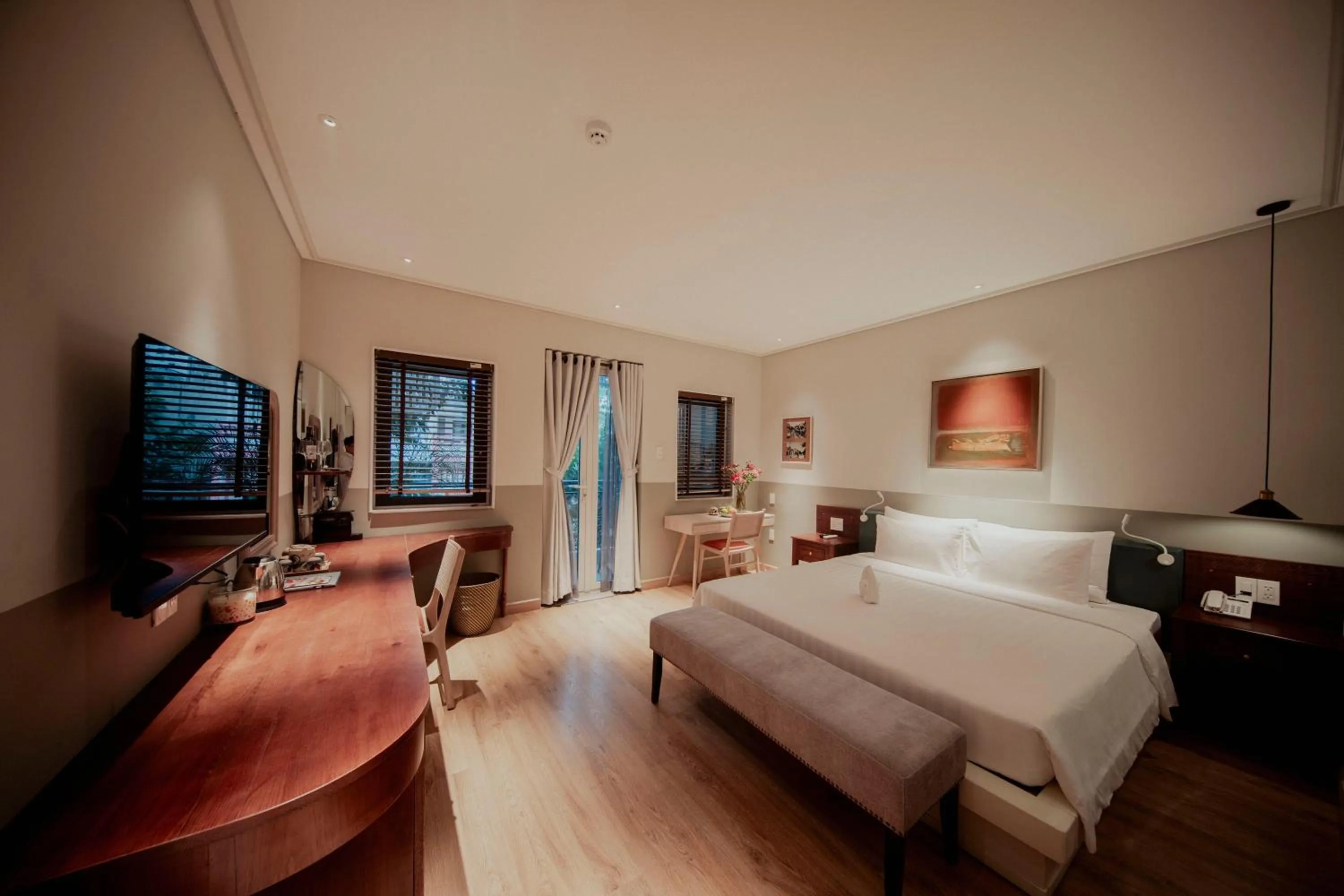 Bed in Au Lac Boutique Hotel