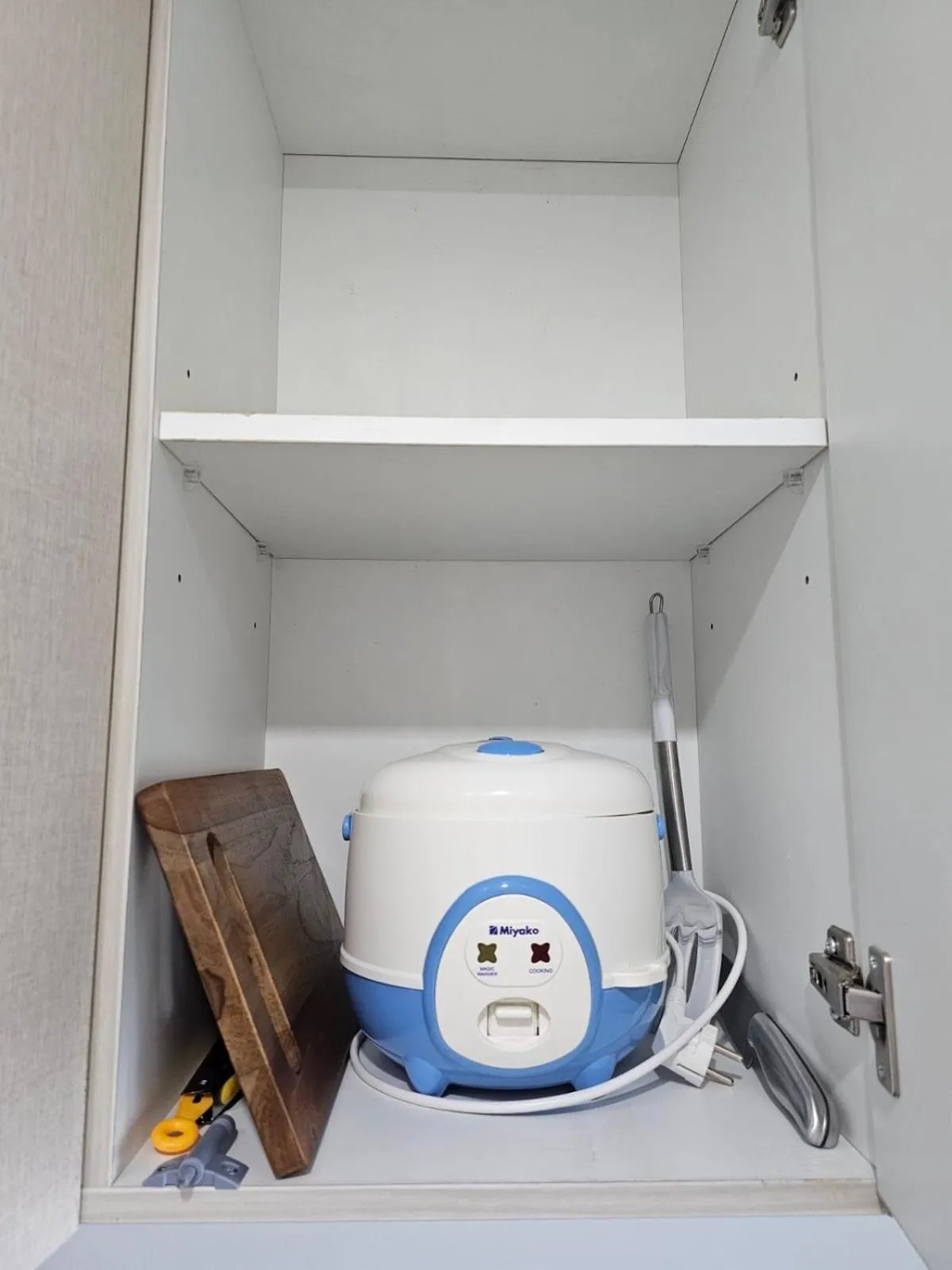 Green Sedayu Apartment Suite by Ellison